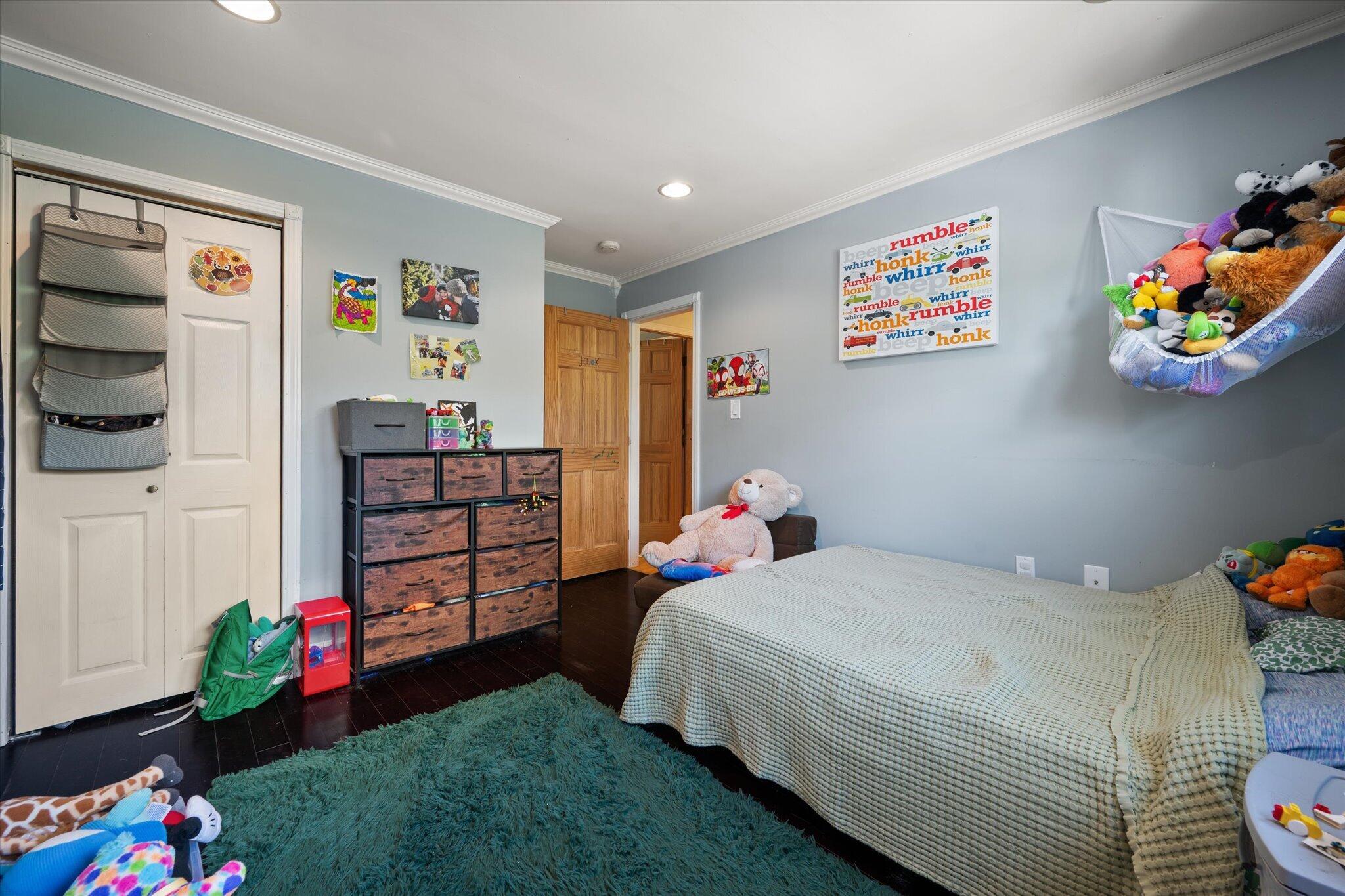 24 Coldbrook Road, Hampden, ME 04444 29-Bedroom 2