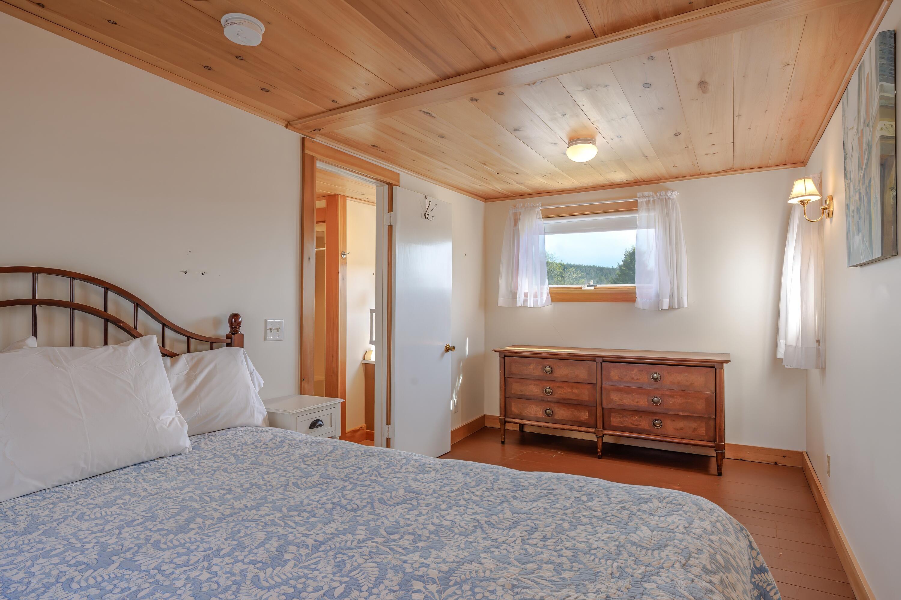 6 Sea Street, Northeast Harbor, Mount Desert, ME, 04662