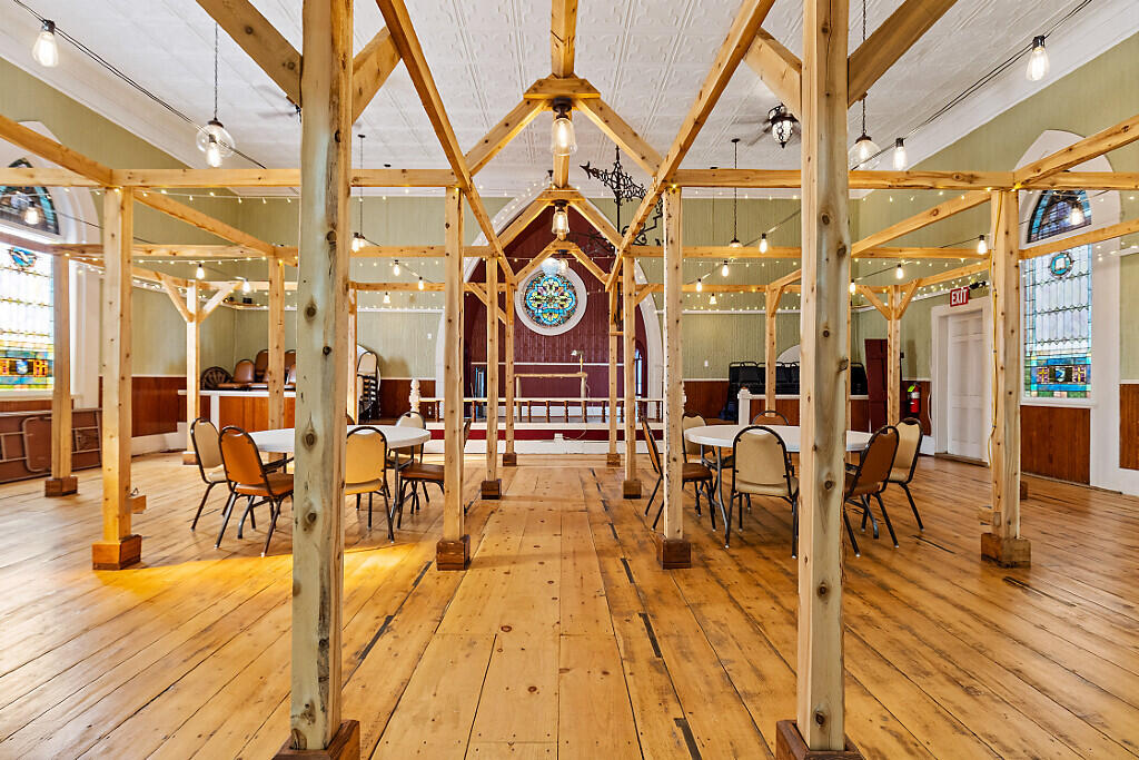 83 Main Street, Phillips, ME, 04966