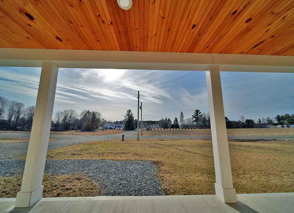 15 Lilac Lane, Houlton, ME, 04730