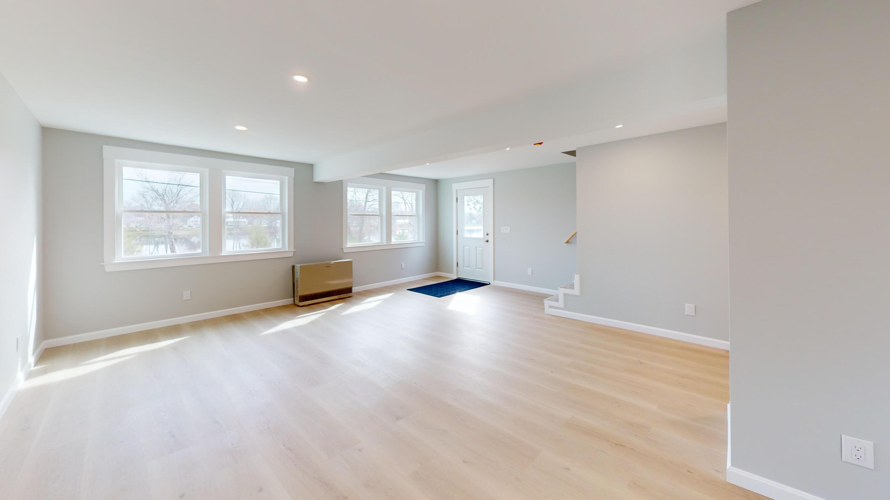 38 River Road, Howland, ME, 04448