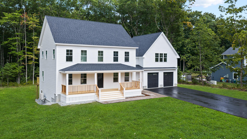 Photo of 25 Kingsbury Lane Kennebunk ME 04043