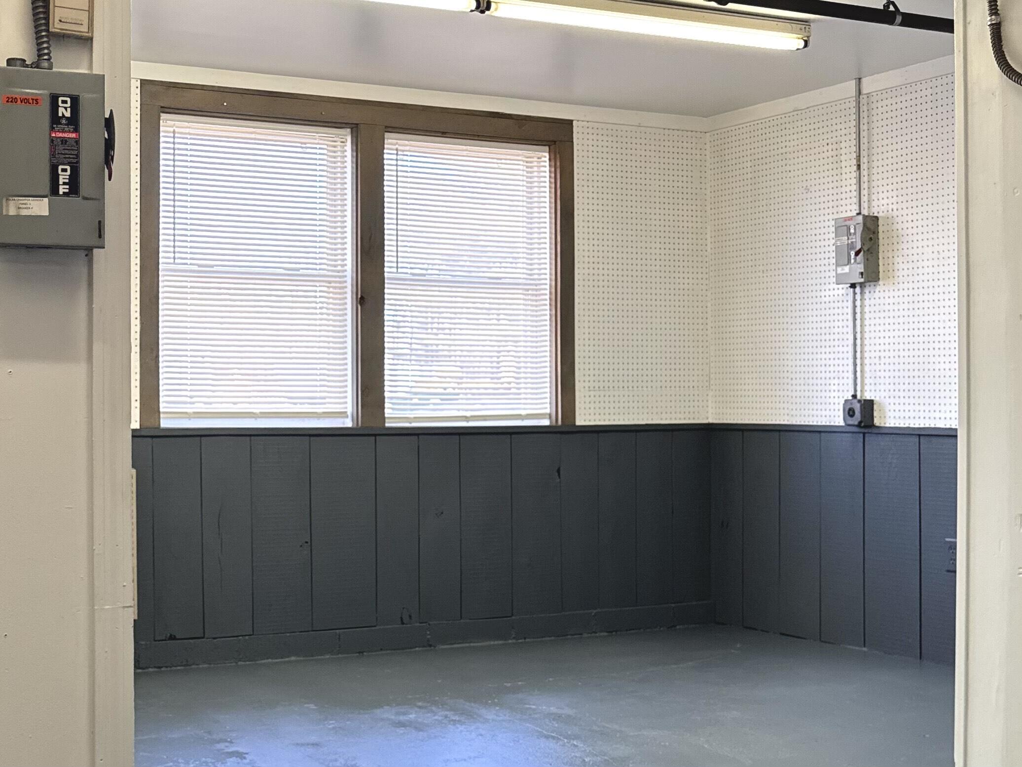 7 Enterprise Street, Lewiston, ME, 04240