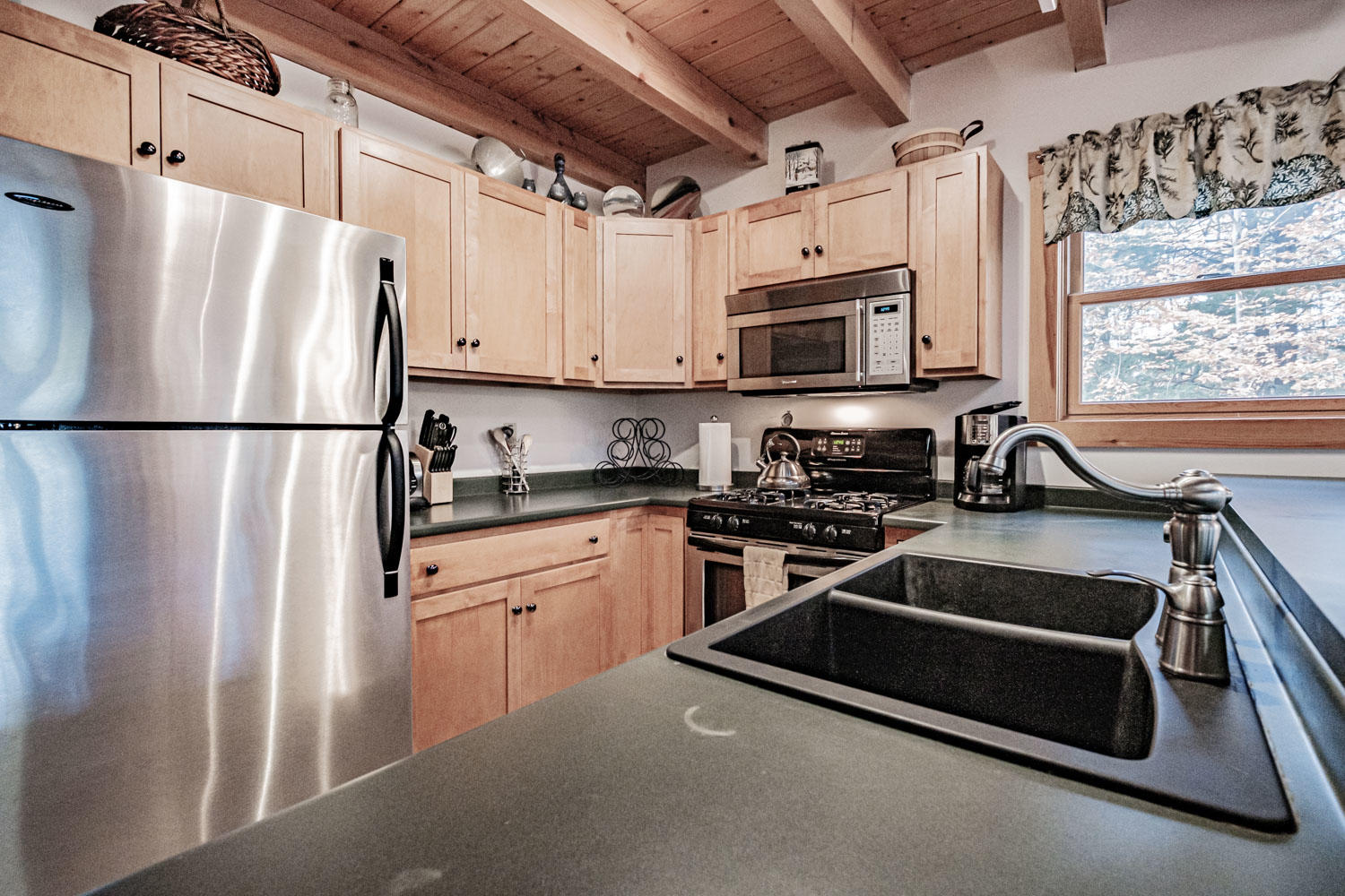 10 Oak Drive, Bethel, ME, 04217-3010