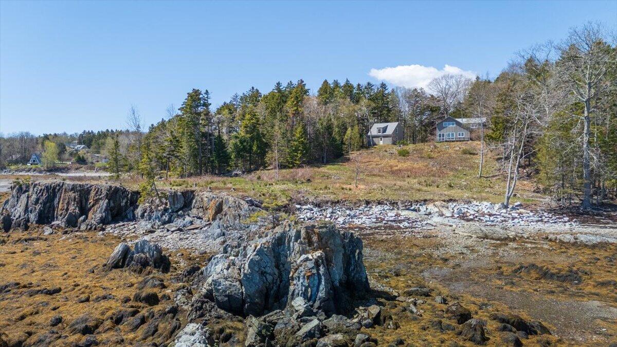 391 Main Road, Islesboro, ME, 04848