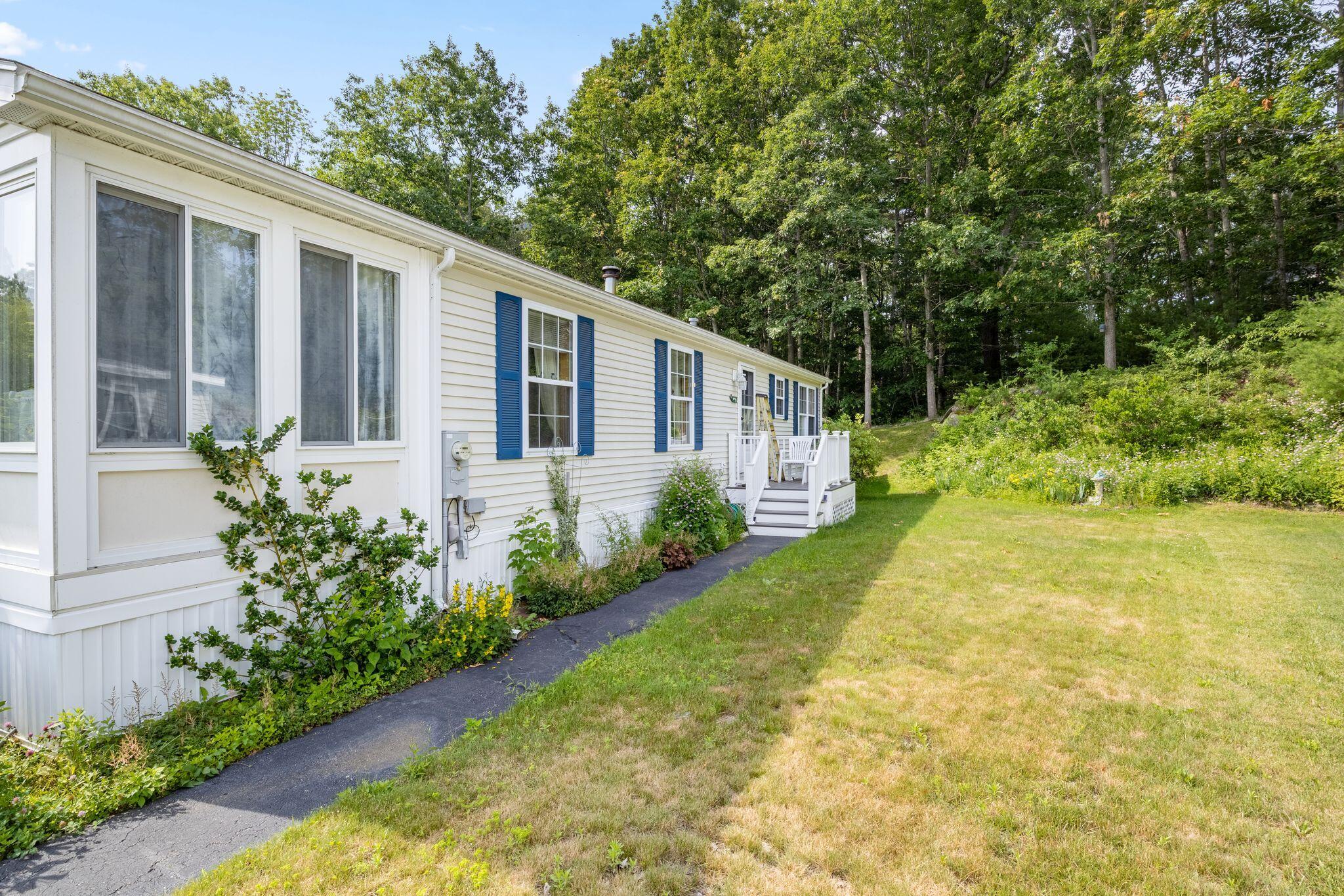 56_Brookside_Cir_082