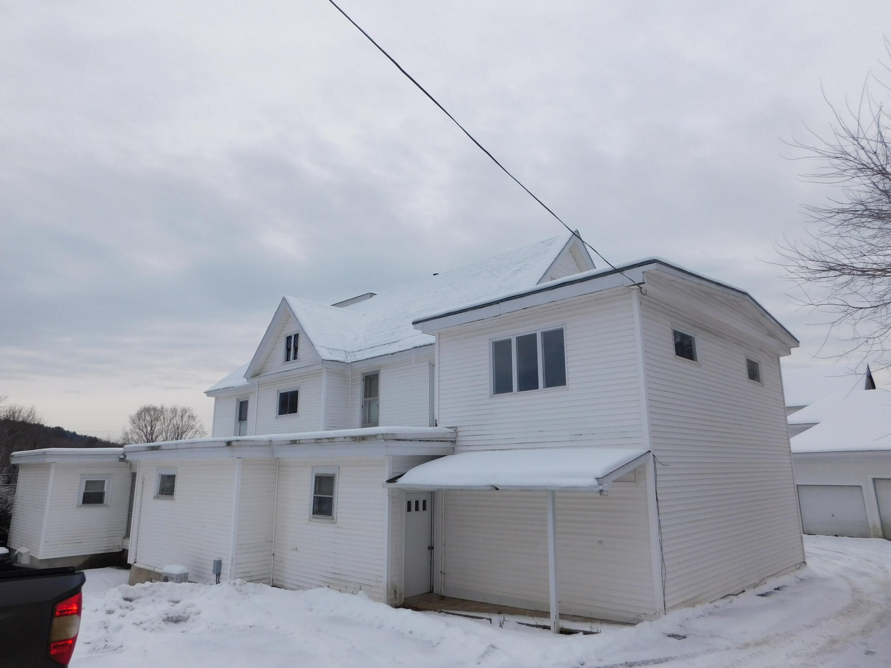 61 Main Street, Dexter, ME, 04930