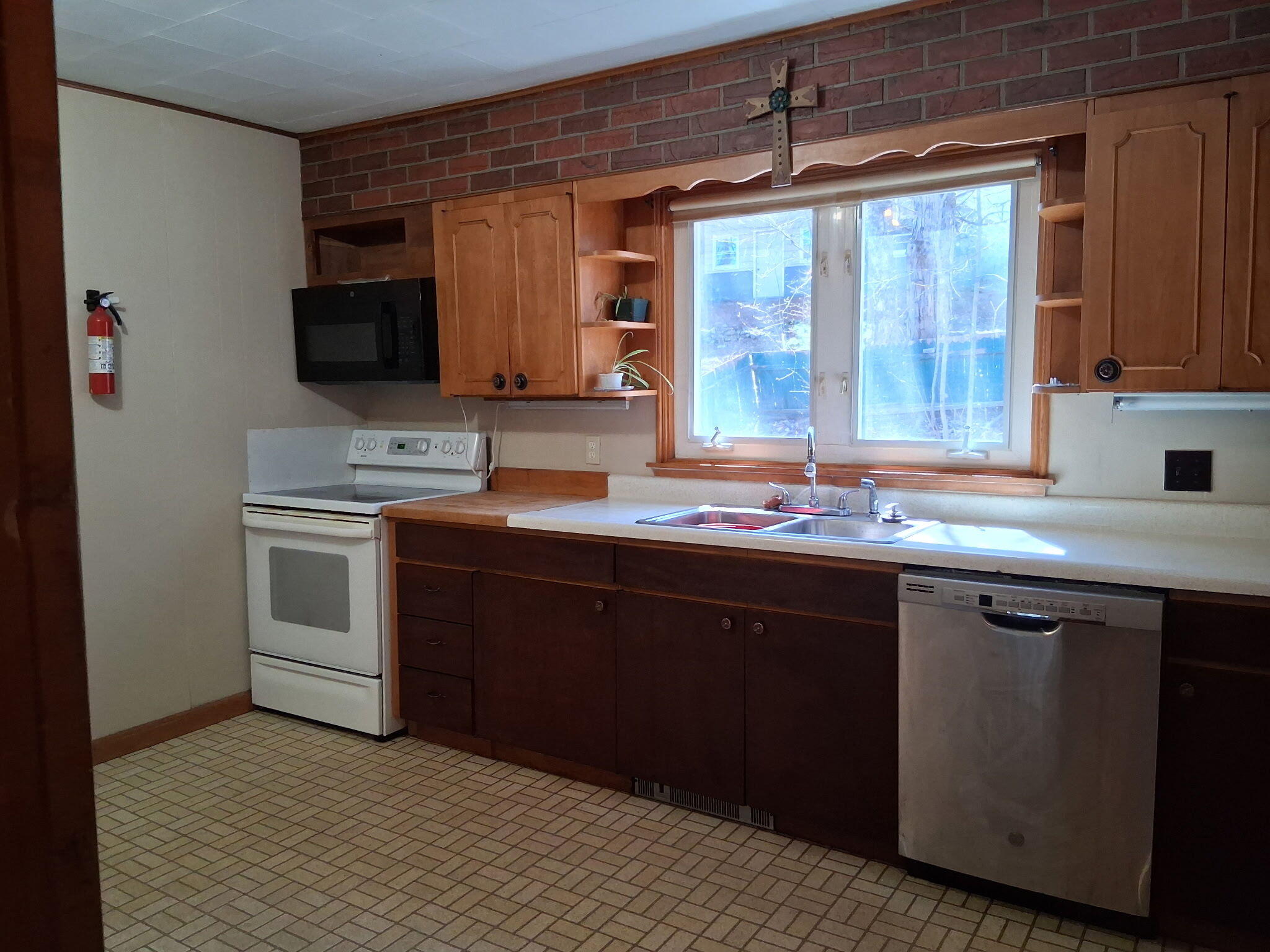 431 Raymond Street, Rumford, ME, 04276