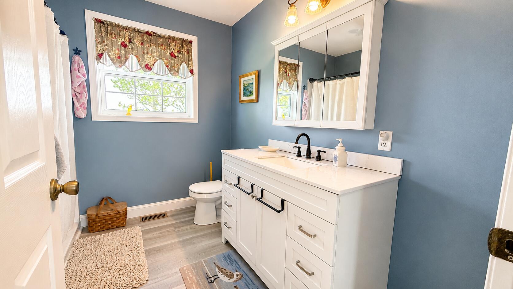 5 Bar Road, Lubec, ME 04652 Bathroom