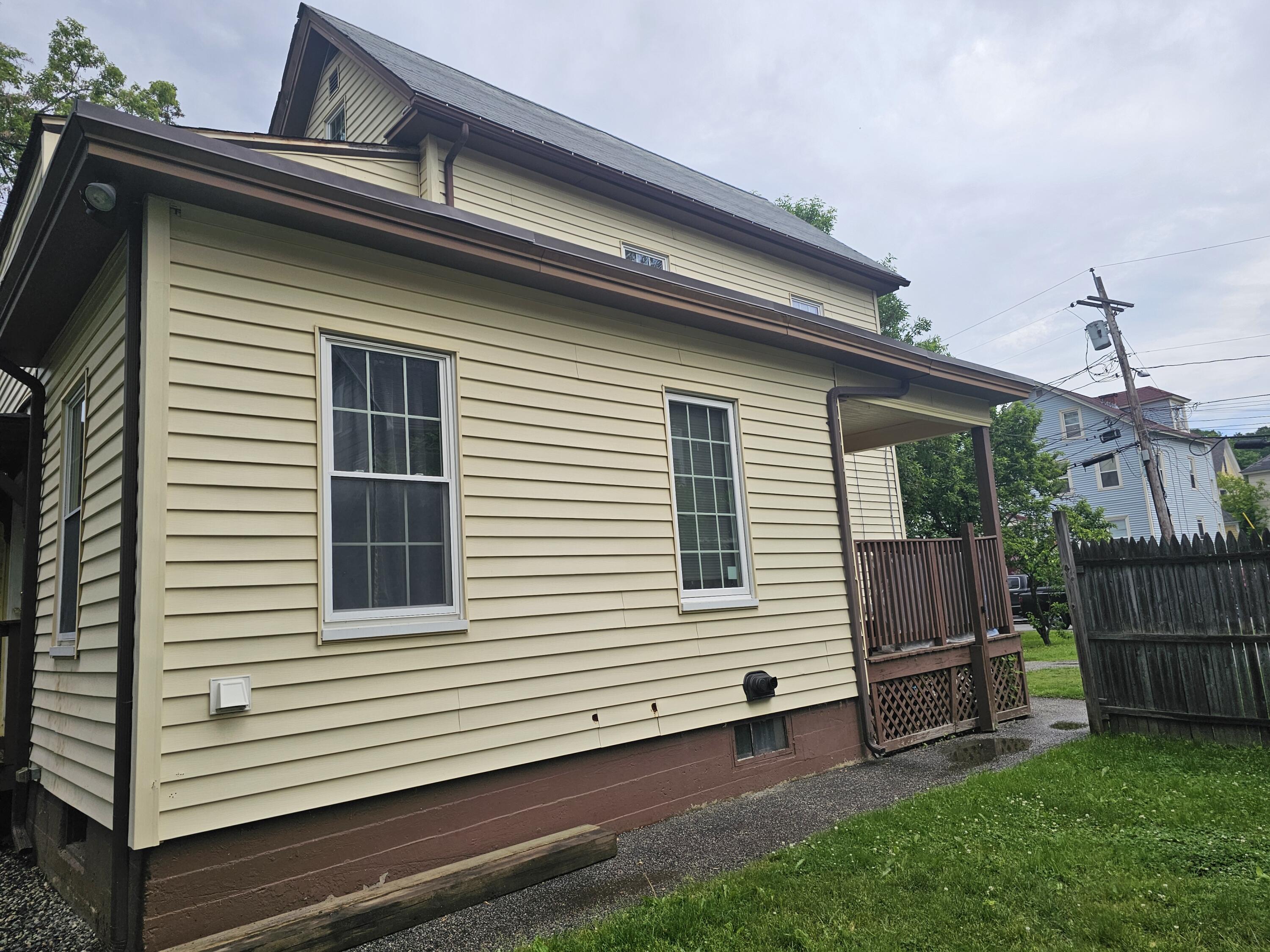 101 Elm Street, Lewiston, ME 04240 1000016039