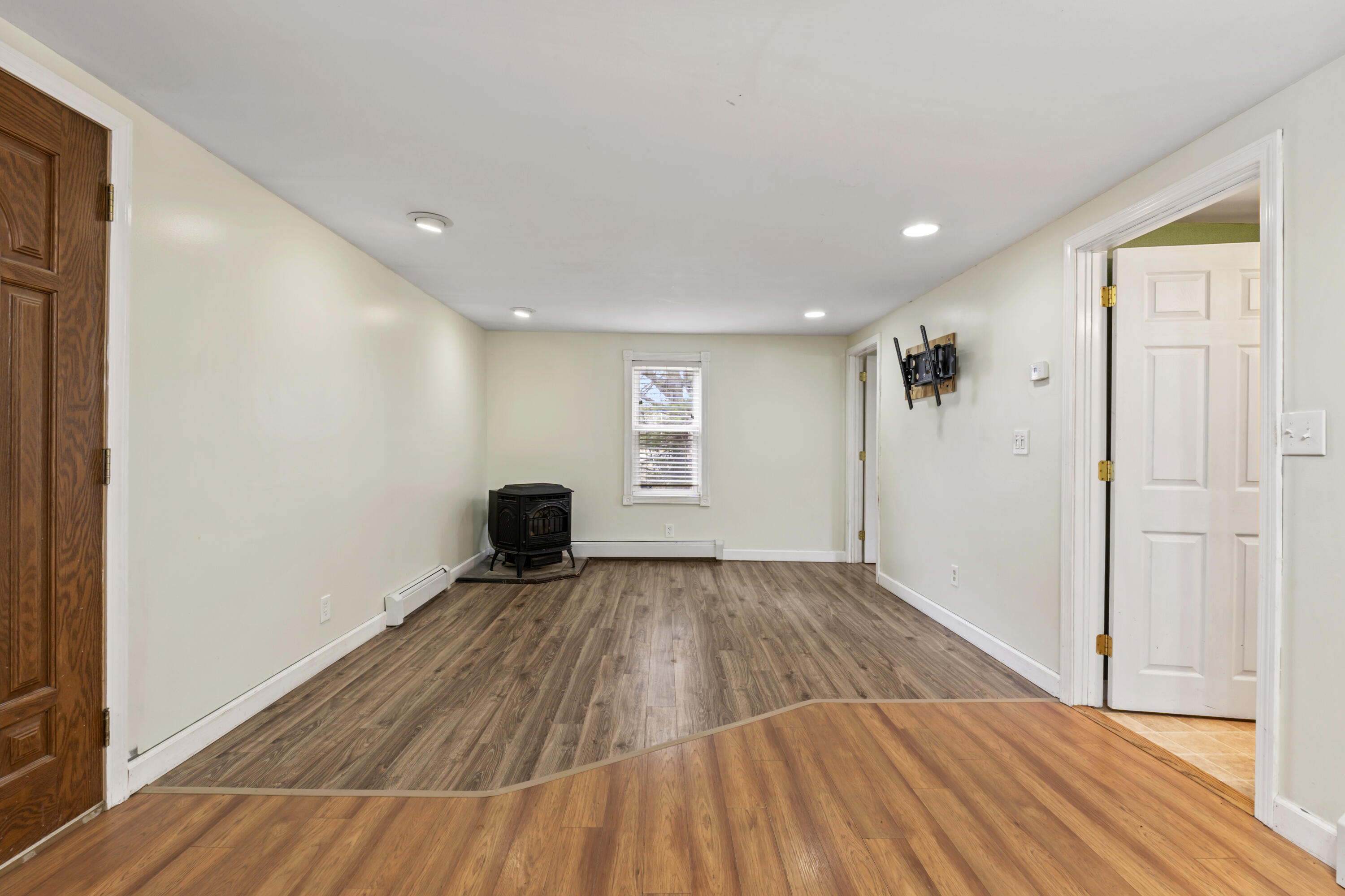 133 Main Street, Sumner, ME, 04292