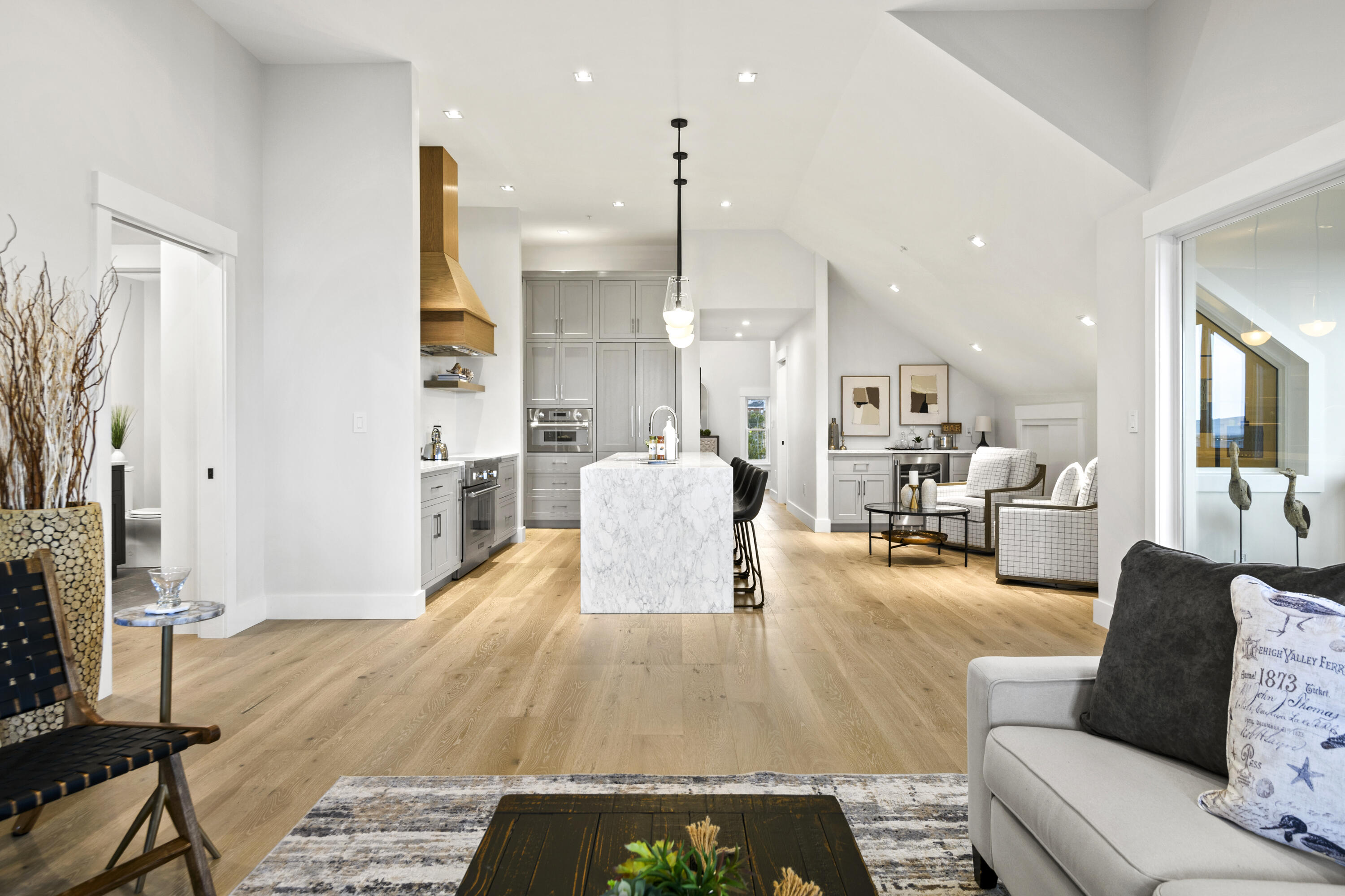 2 India Street UNIT 4, Portland, ME, 04101