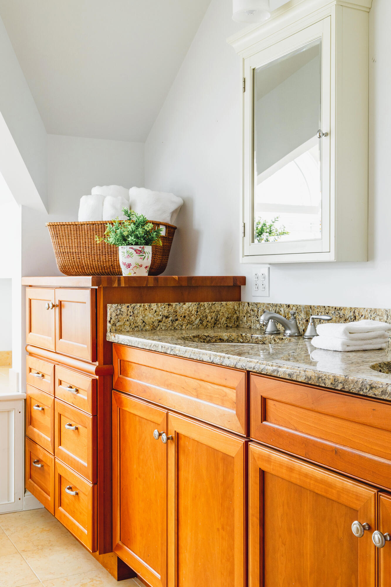 107 Bay View Street, Camden, ME, 04843