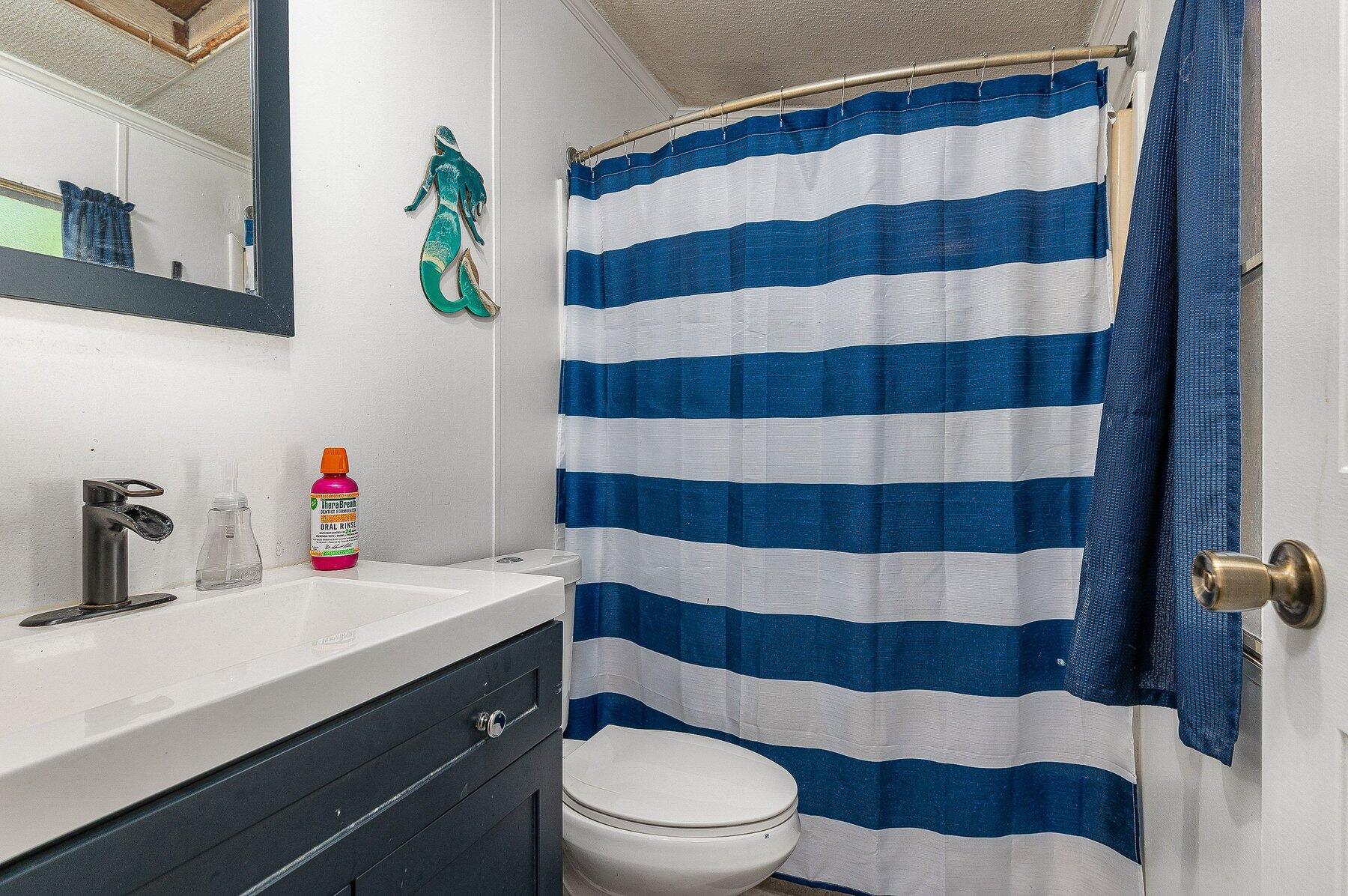 12 Allen Avenue, Arundel, ME 04046 Bathroom 2