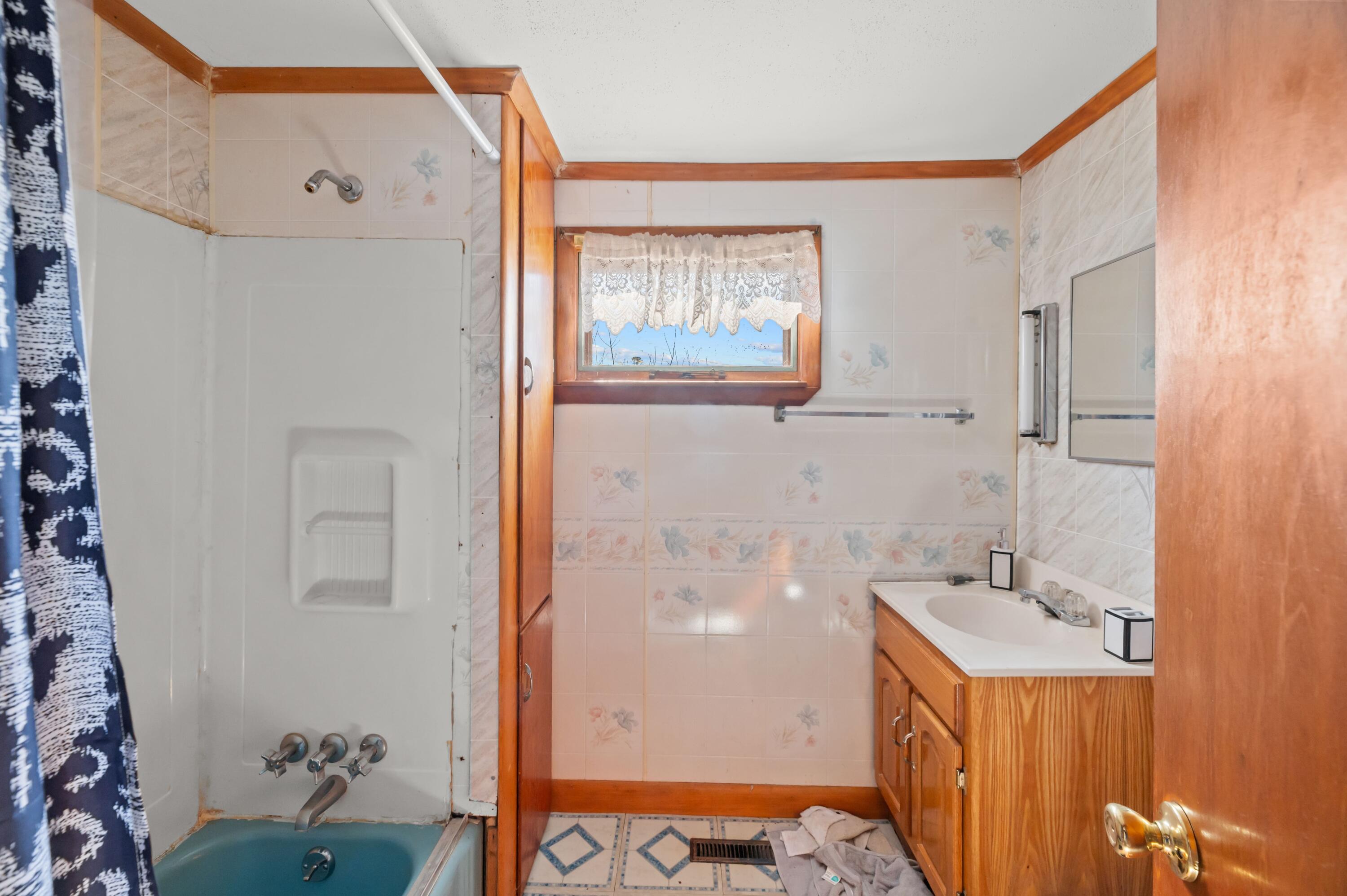 515 Water Street, Guilford, ME, 04443