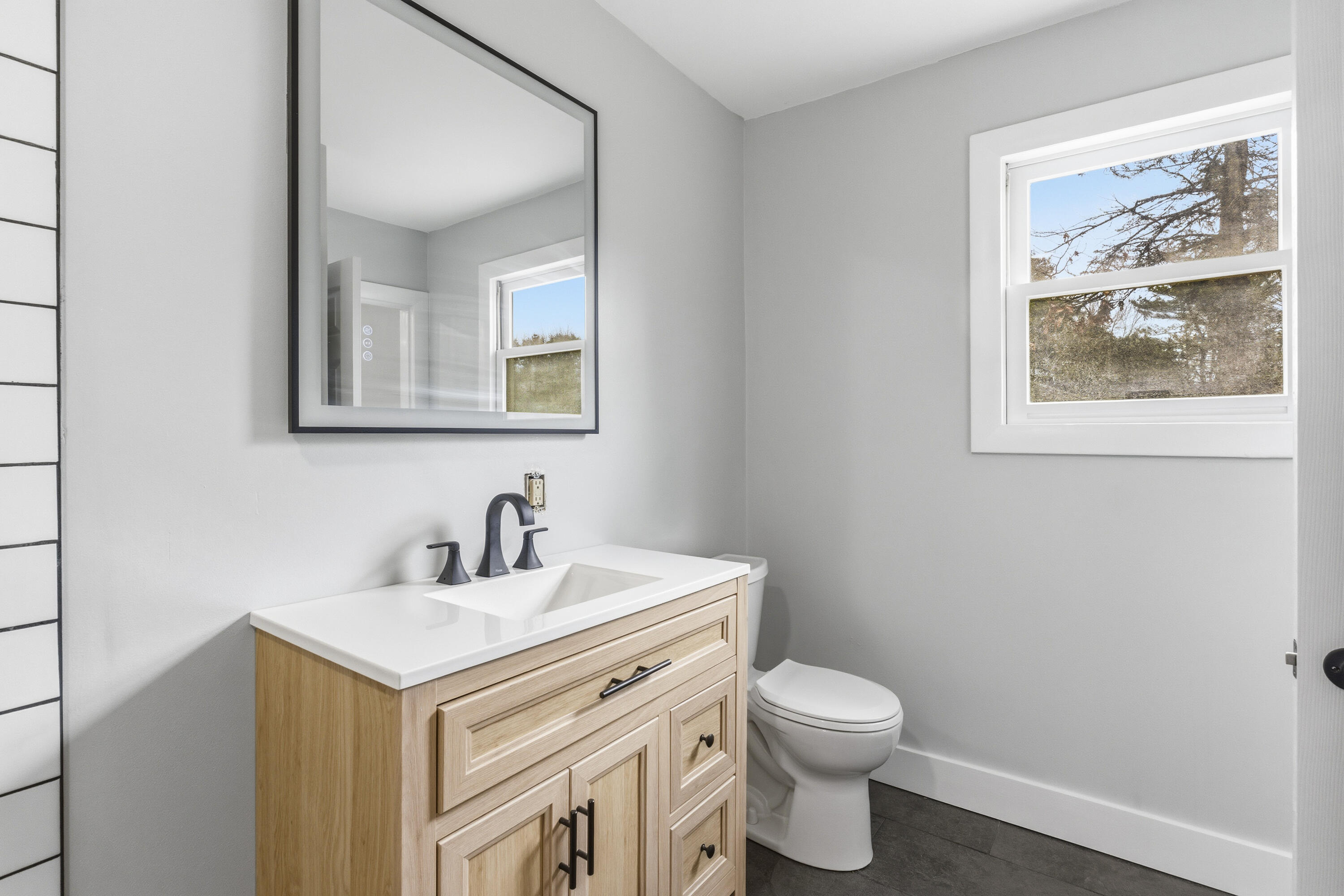 78 W River Road, Waterville, ME, 04901