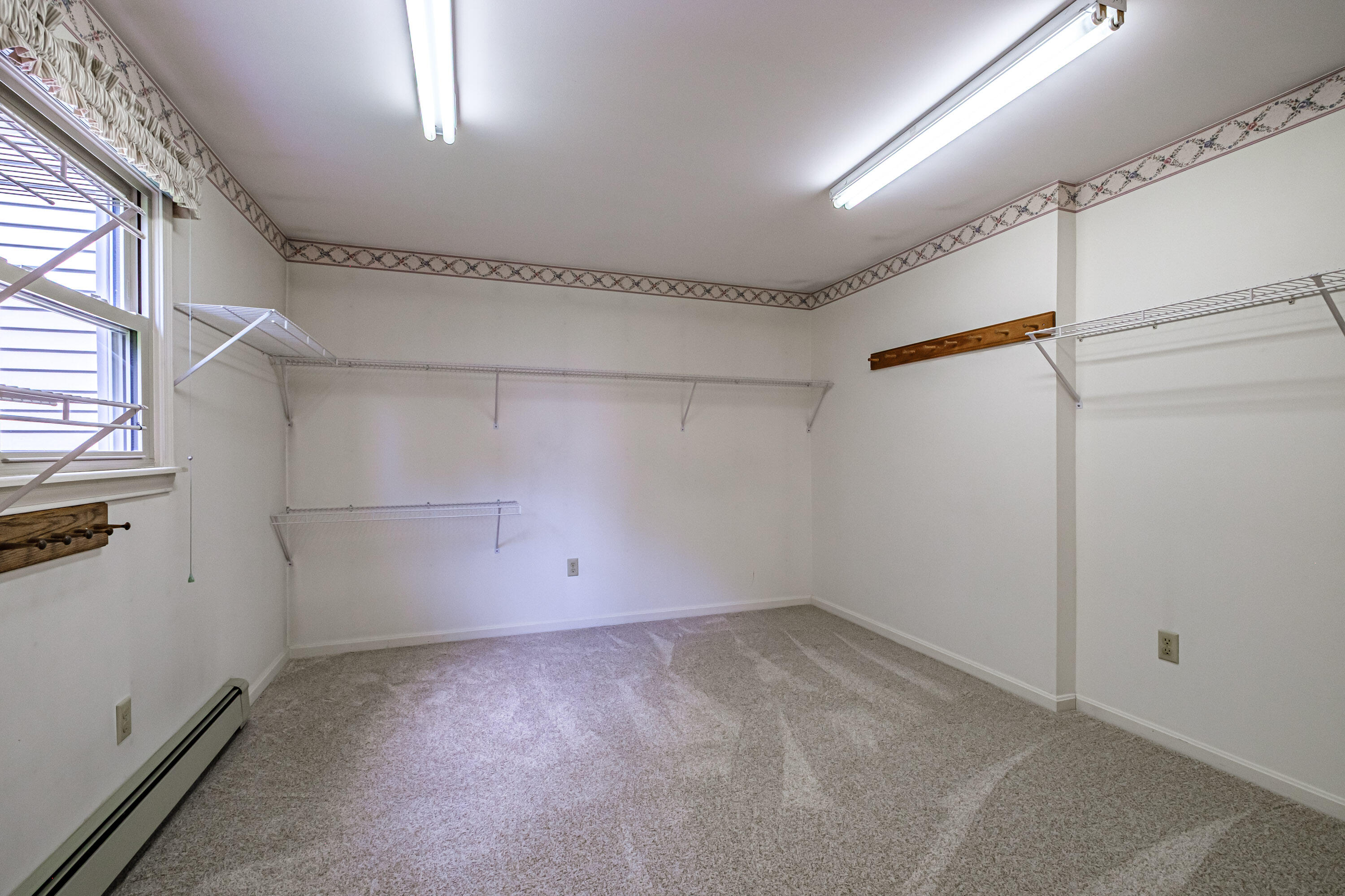 438 Paris Hill Road, Paris, ME, 04281