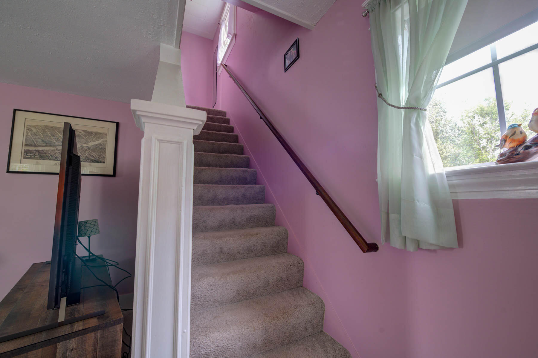18 Fairlawn Avenue