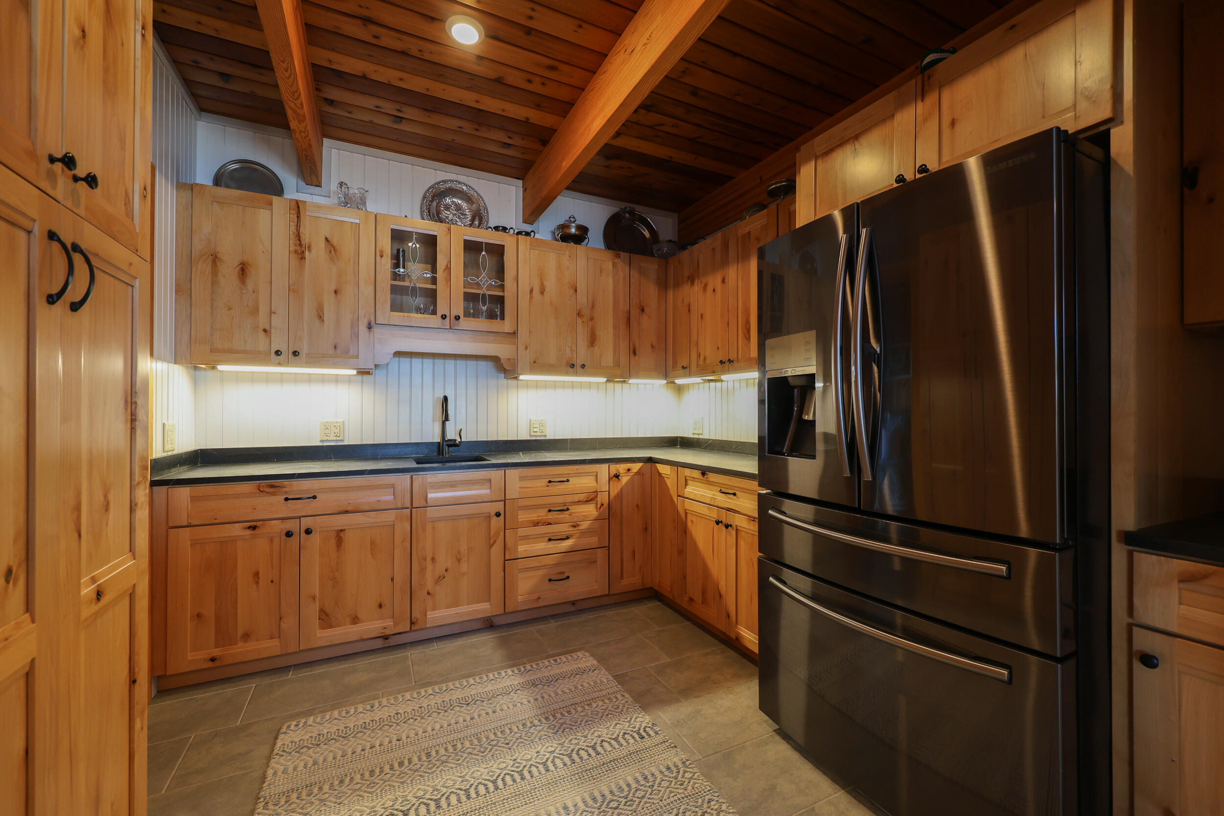 28 City Point Road, Vinalhaven, ME, 04863