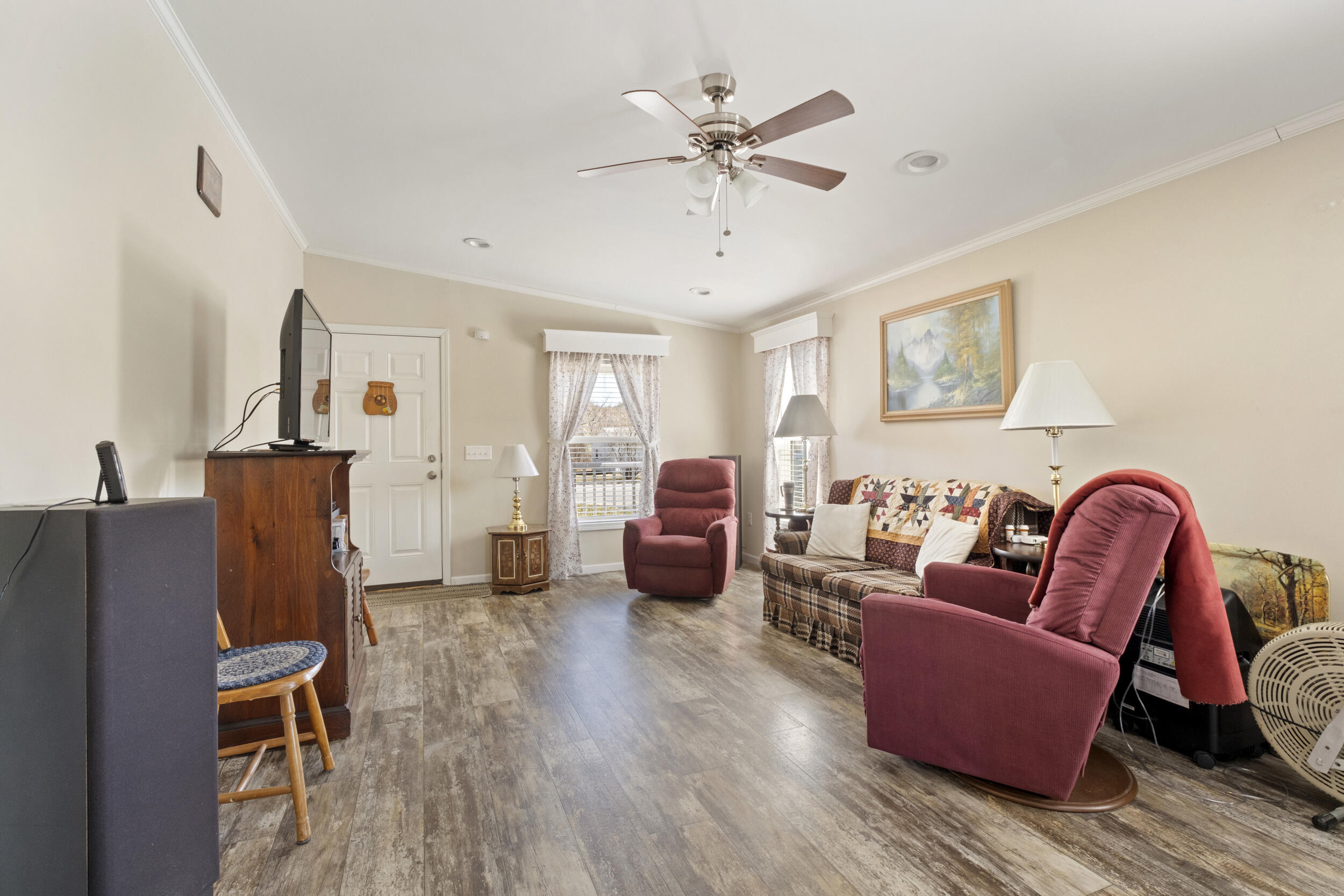 1032 Main Street, Vassalboro, ME, 04989