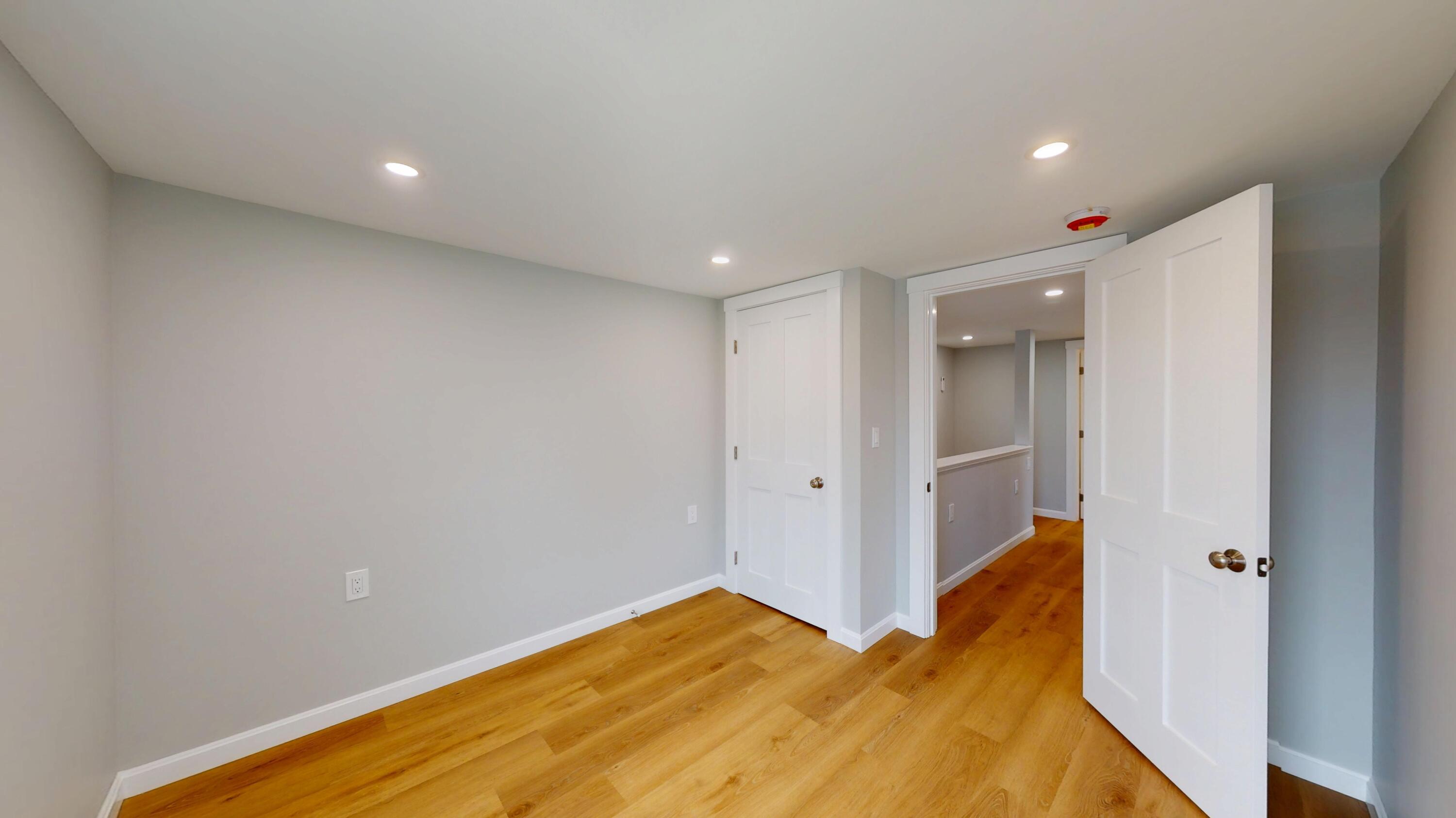 38 River Road, Howland, ME, 04448