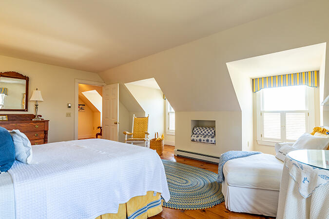 8 Chestnut Hill, Camden, ME, 04843