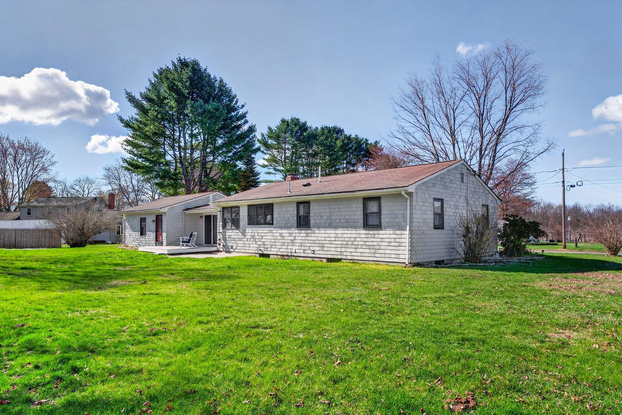 7 Lawn Avenue, Cumberland, ME, 04021