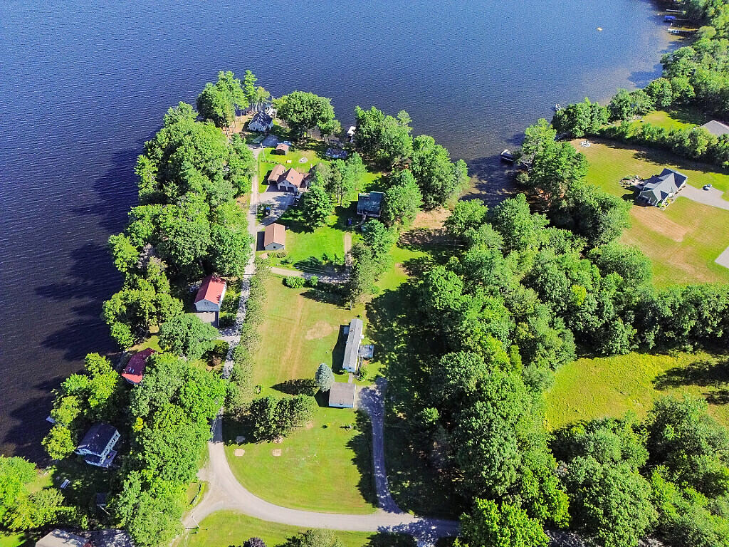 41 Milkweed Lane, Sidney, ME, 04330