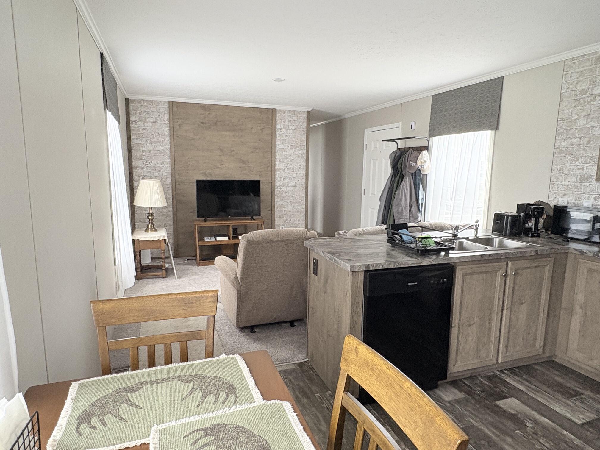 16 R.W. MacLeod Lane, Belfast, ME, 04915 16 R.W. MacLeod Lane, Belfast, ME, 04915