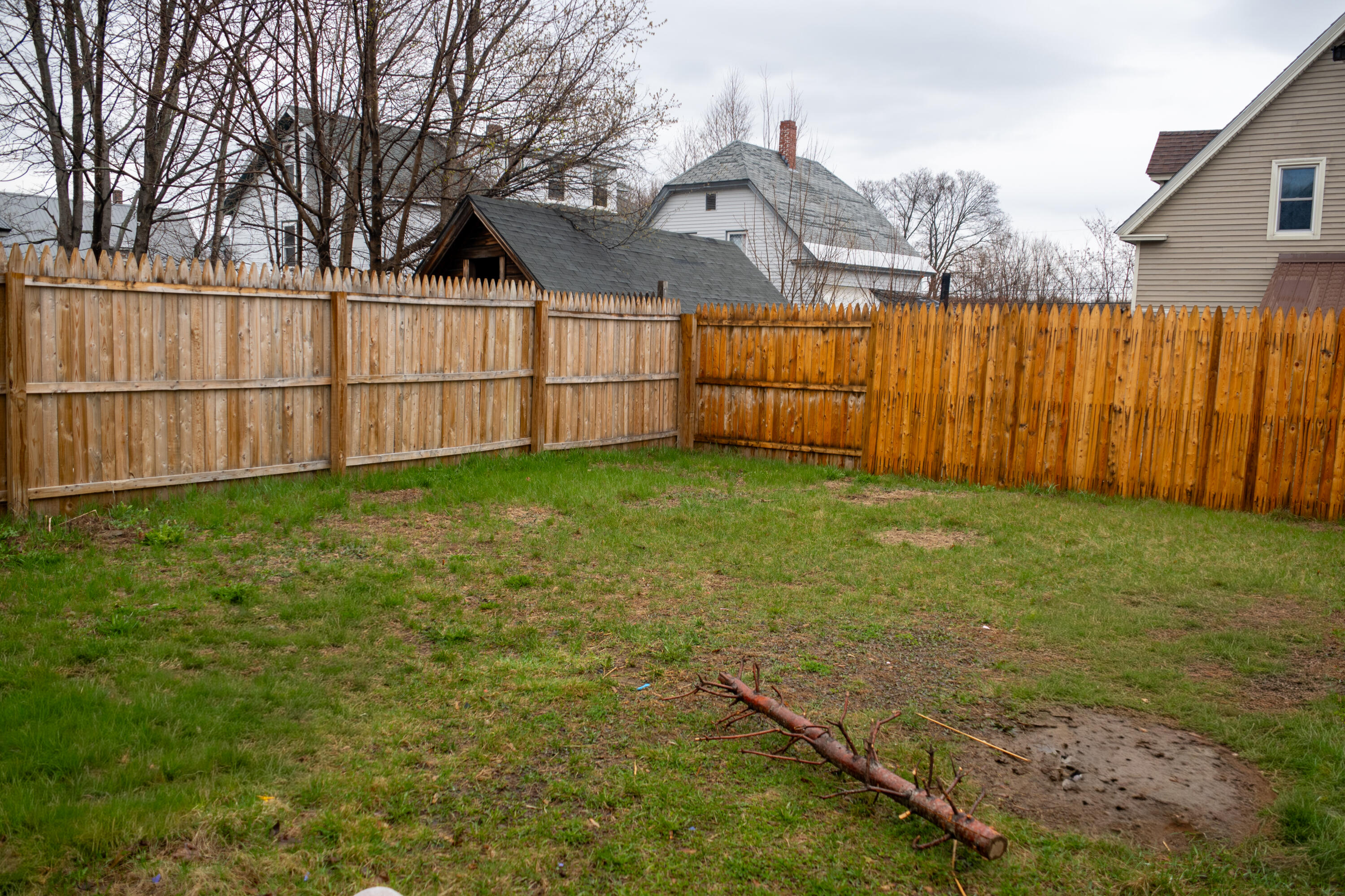 25 Katahdin Avenue, Millinocket, ME, 04462