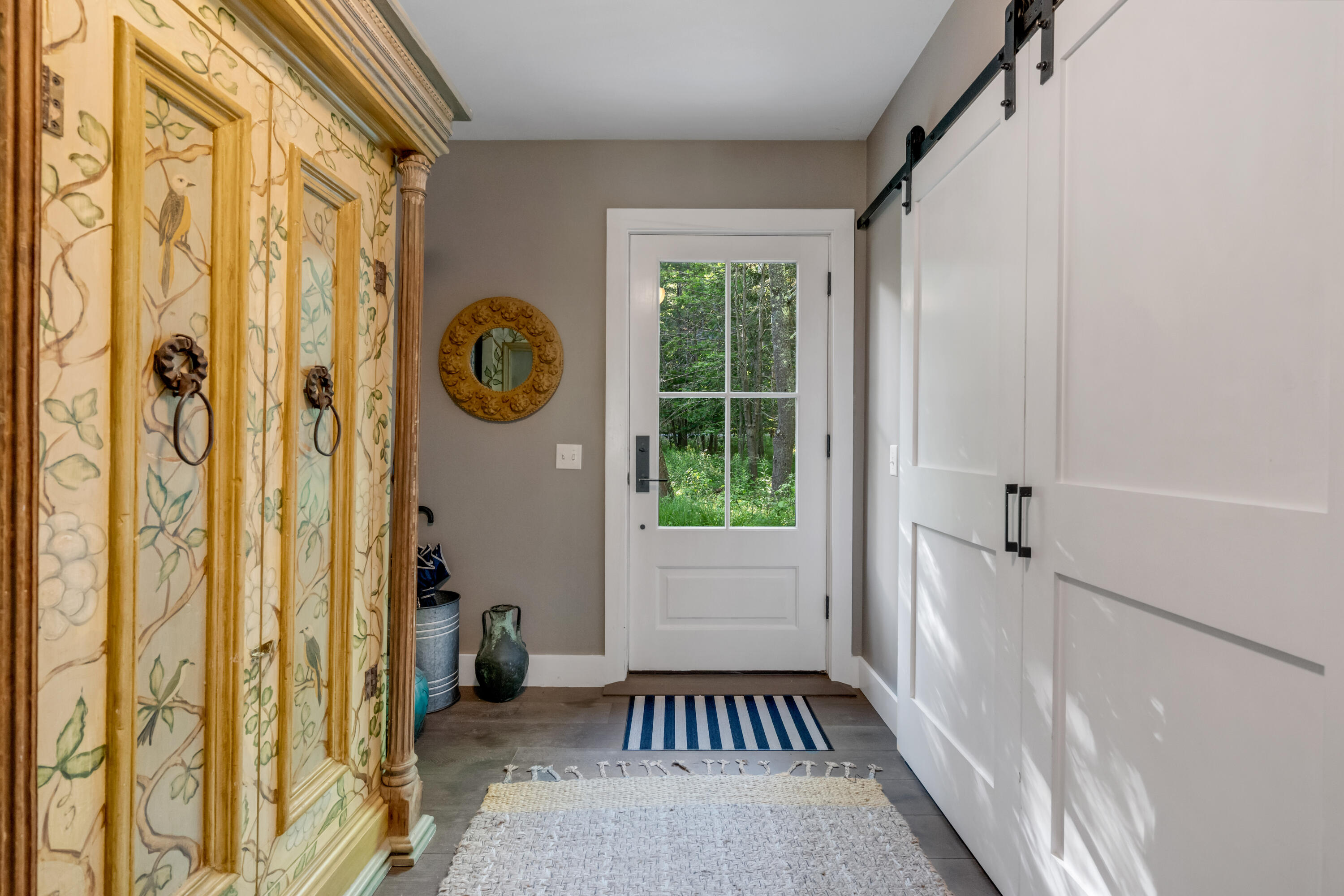 67 S Freeport Road, Freeport, ME 04032 Entryway
