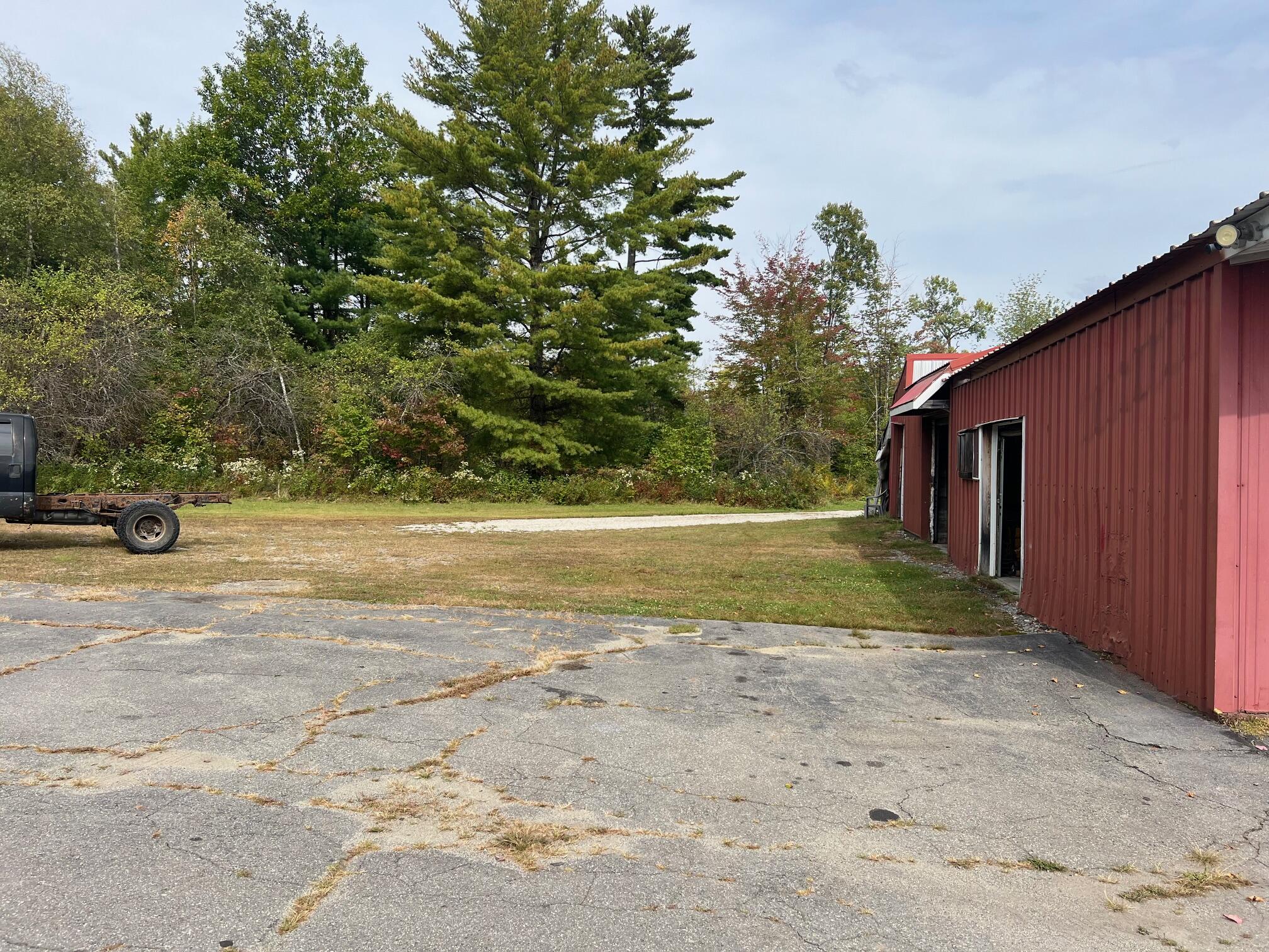 688 White School House Road, Madison, ME, 04950