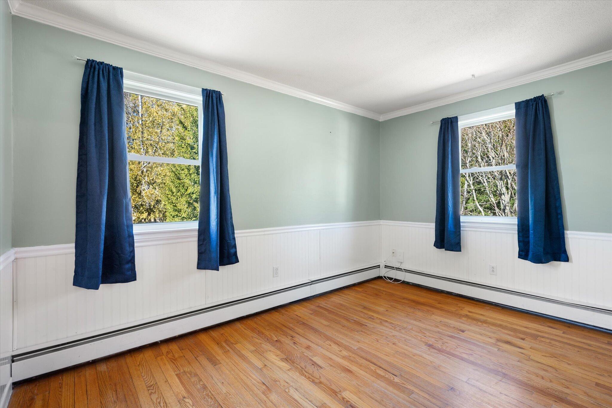 32 Charles Drive, Holden, ME, 04429