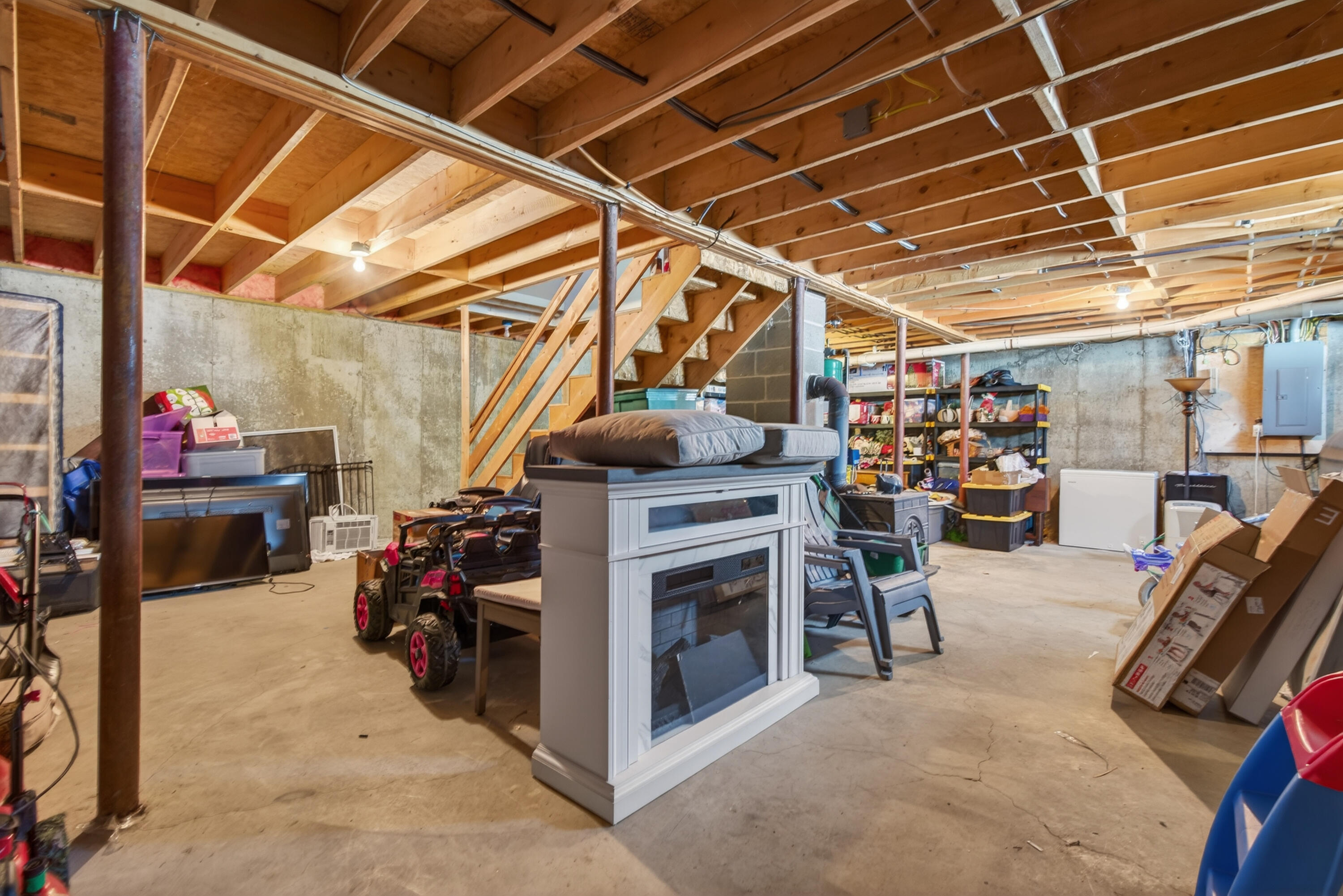 202 Cole Hill Road, Standish, ME, 04084