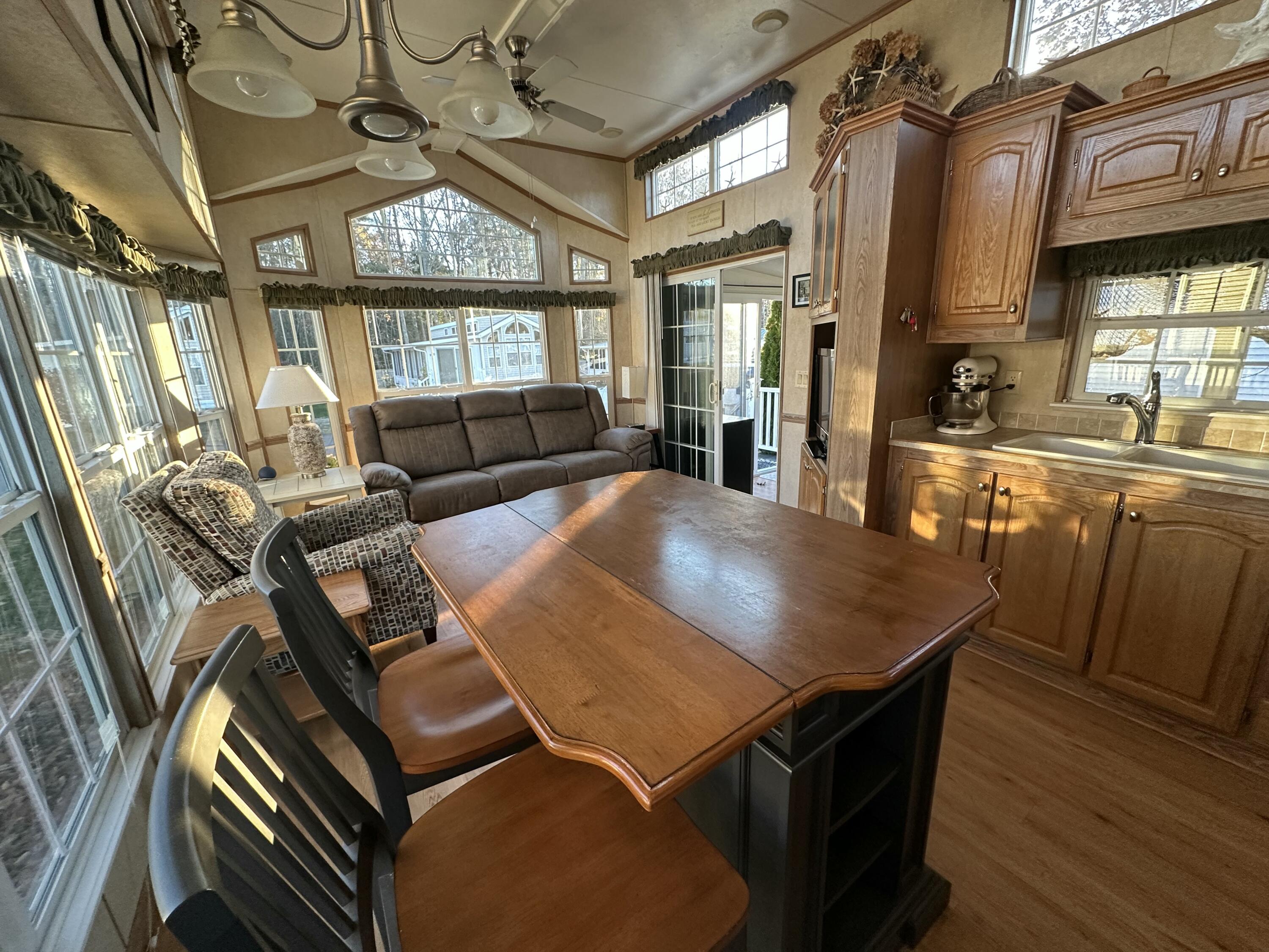 23 College Drive UNIT 121, Wells, ME, 04090