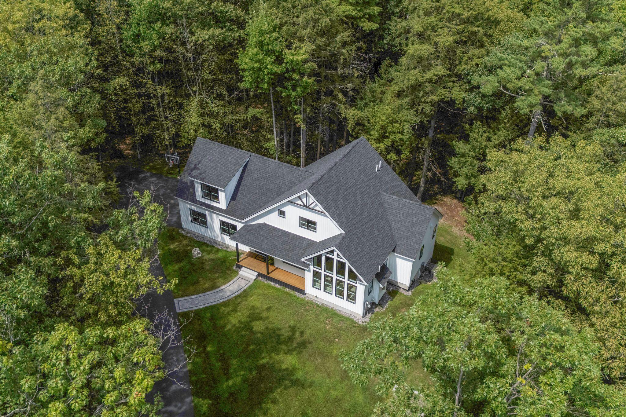 Photo of 4 Red Oak Drive Falmouth ME 04105