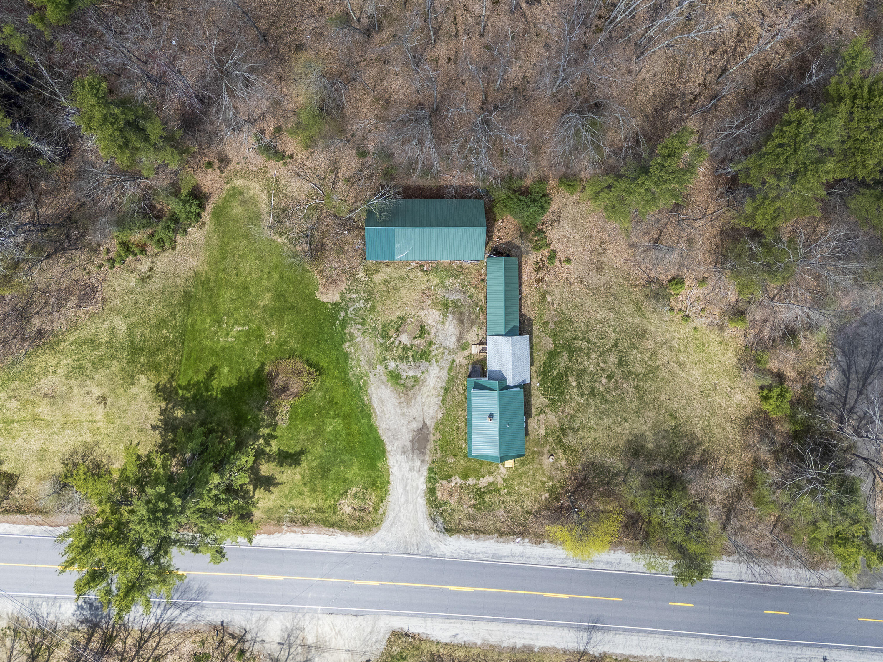 222 River Road, Richmond, ME, 04357
