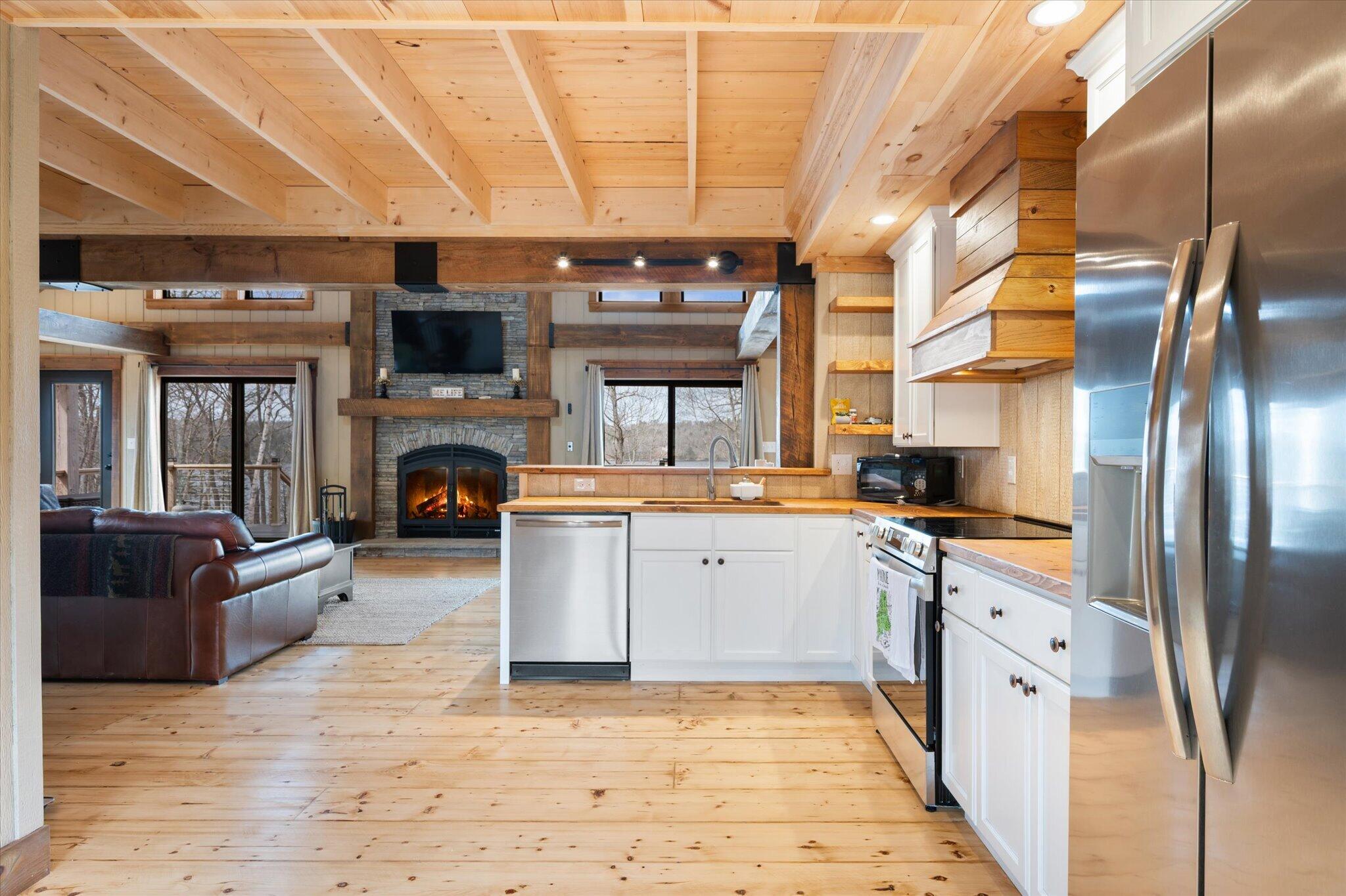 17 Hopkins Lane, Verona Island, ME, 04416