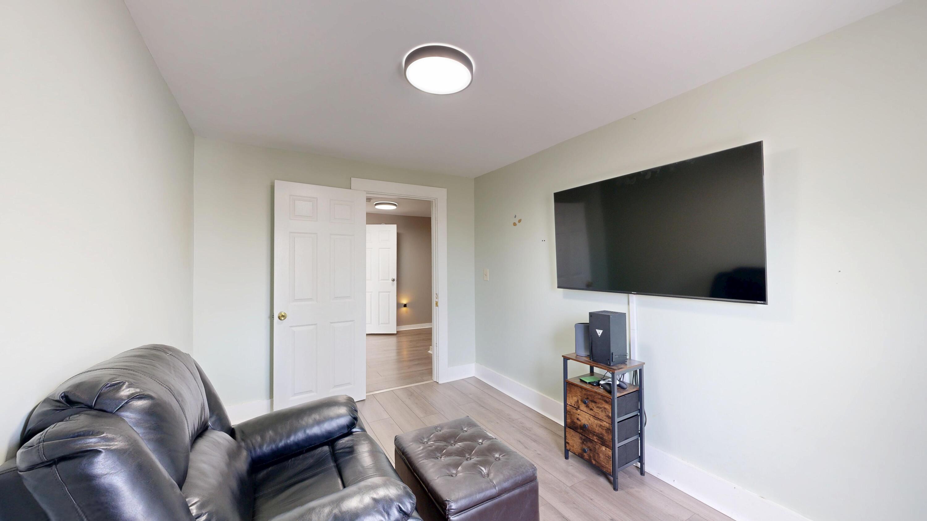 26 Holland Street, Lewiston, ME, 04240