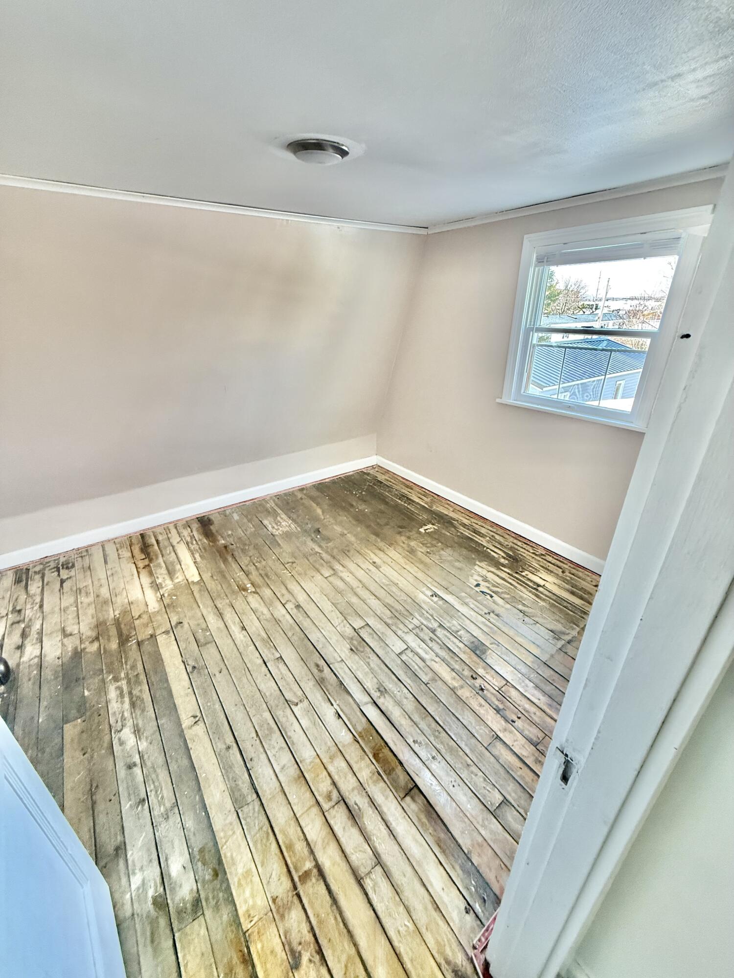 31 Delmont Street, Presque Isle, ME, 04769