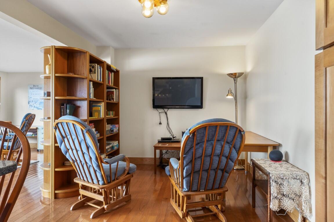 22 Gray Road, Southport, ME, 04576