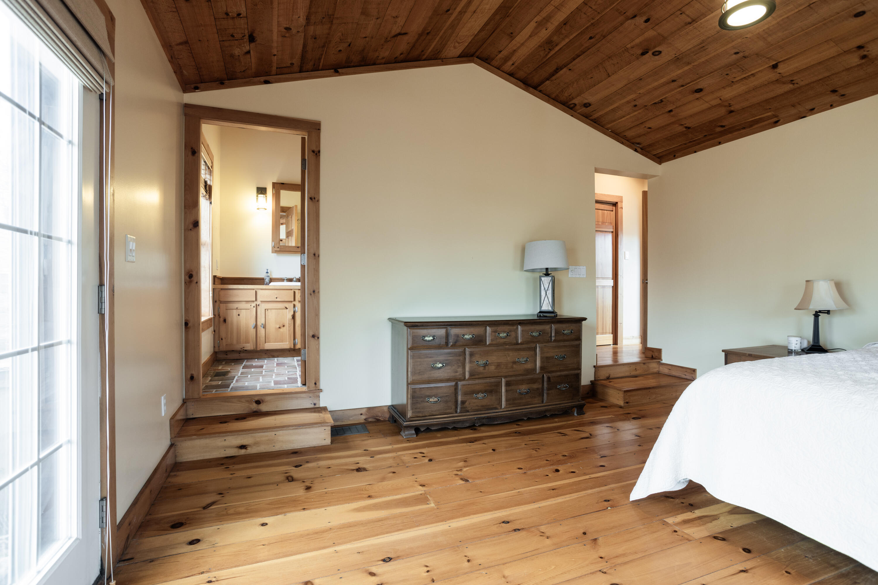 16 Fort Hill Ext Avenue, York, ME, 03909