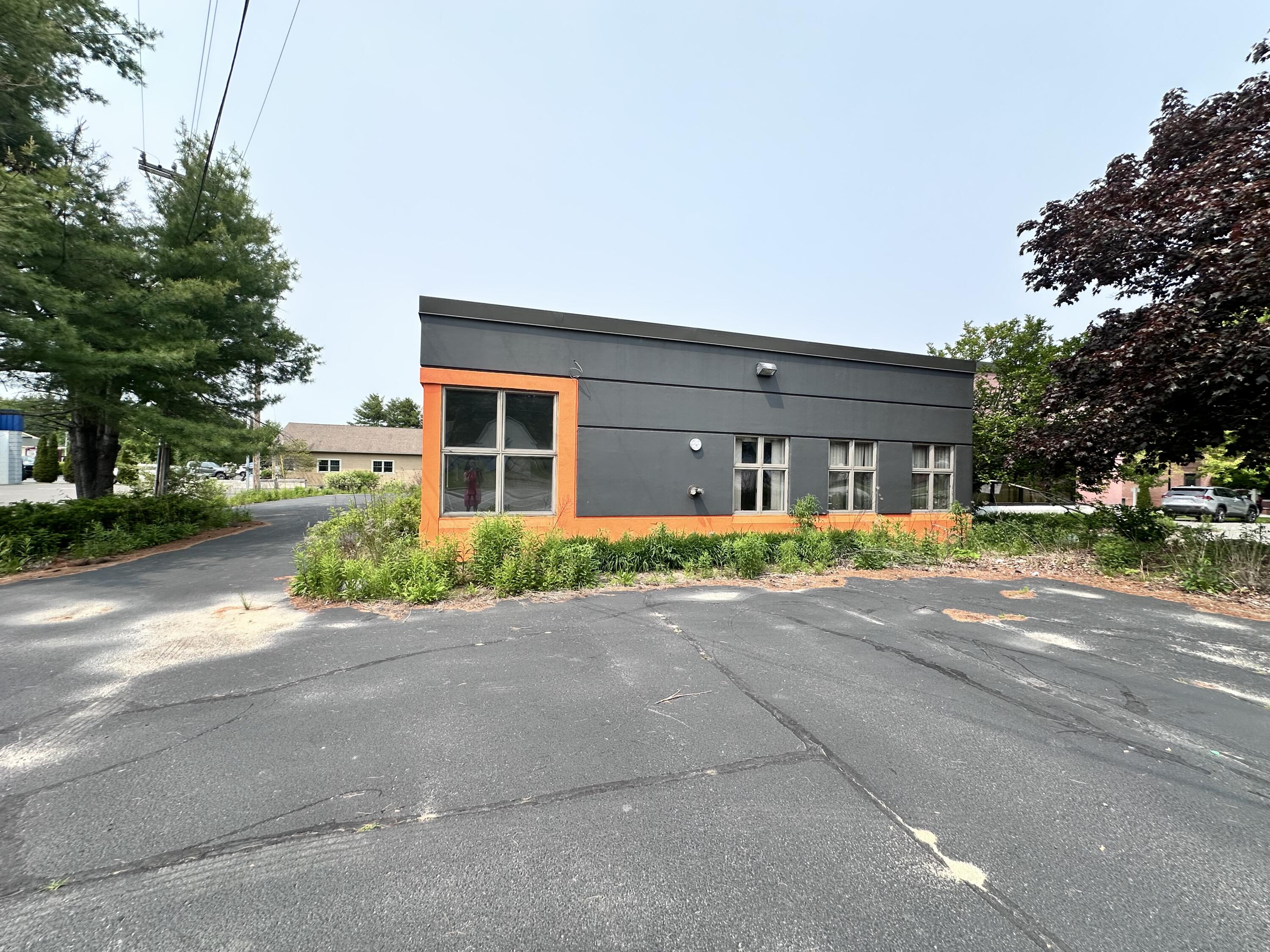 637 Minot Avenue, Auburn, ME, 04210