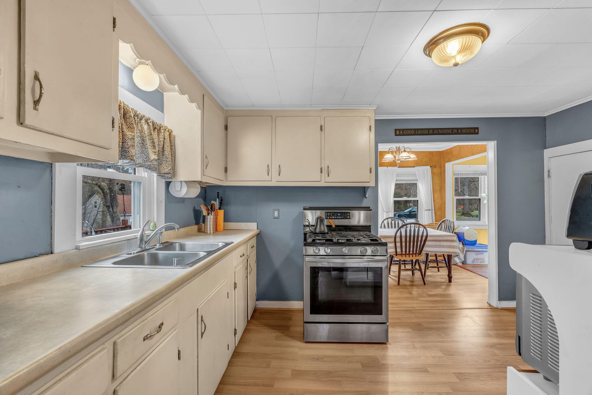 400 Hotel Road, Auburn, ME, 04210
