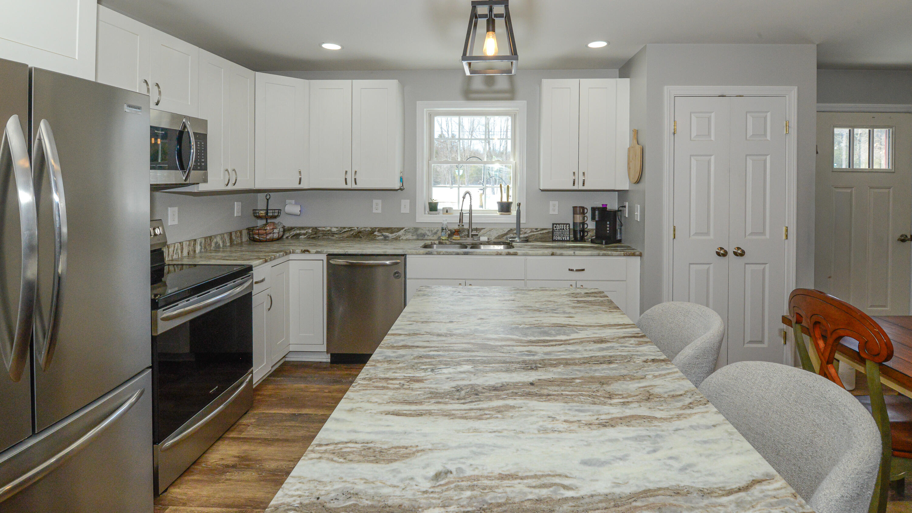 7 Silver Way, Oxford, ME, 04270