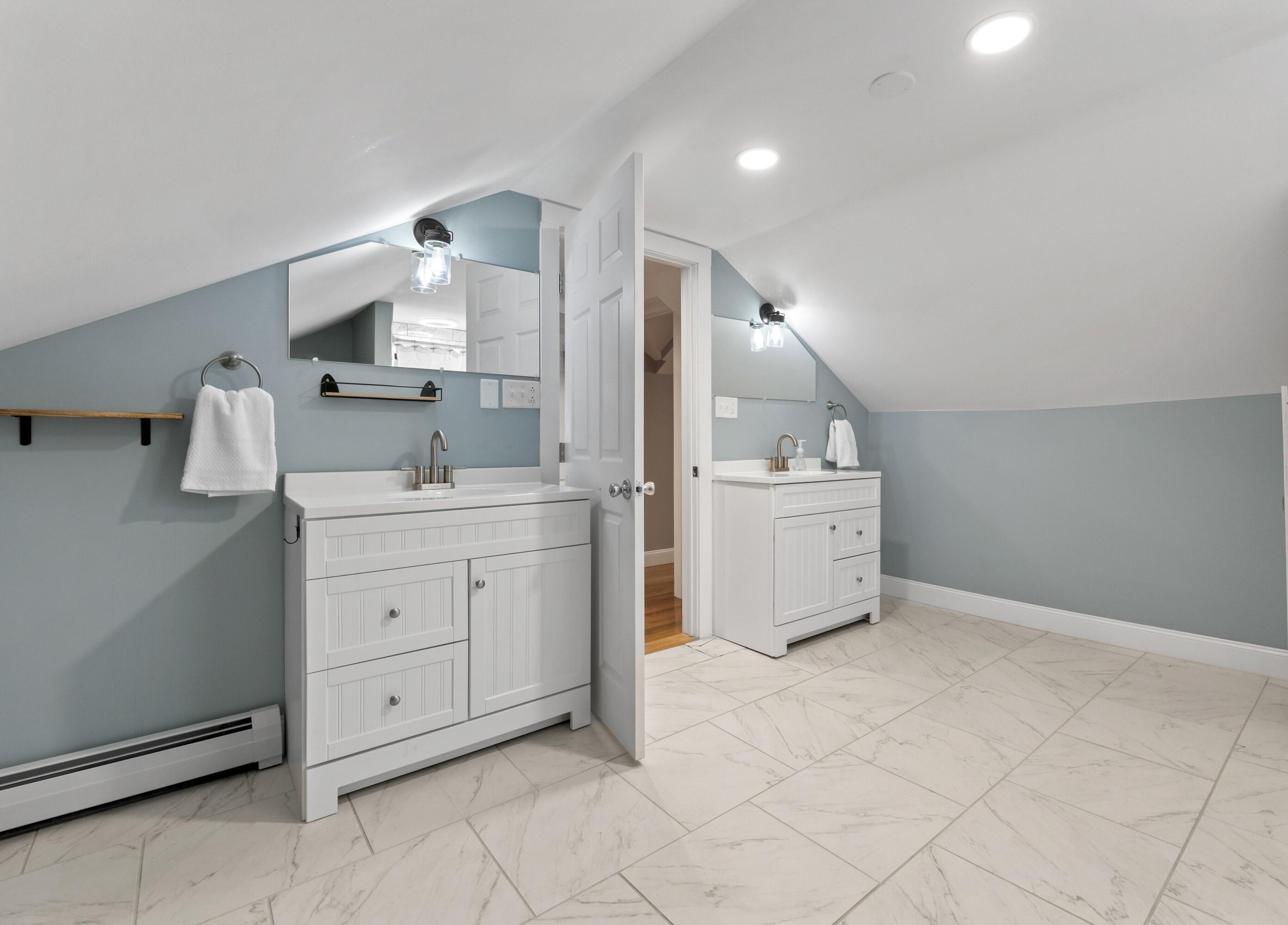 28 Ossipee Trail W