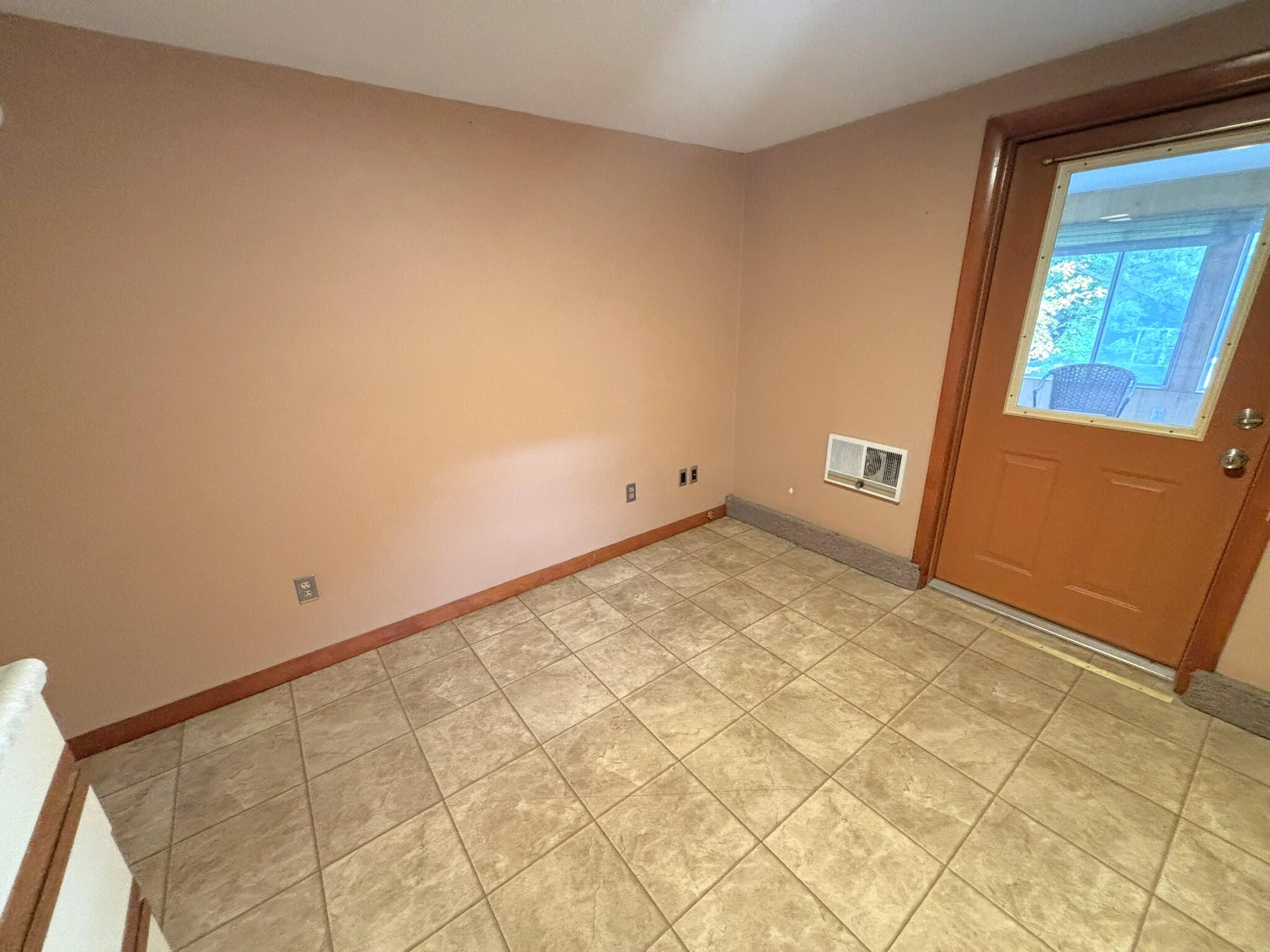 1st Unit Kitchen & Dining