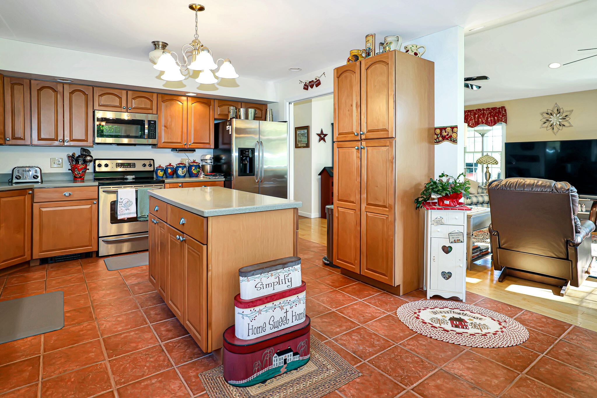 44 Mountain View Road, Mexico, ME, 04224