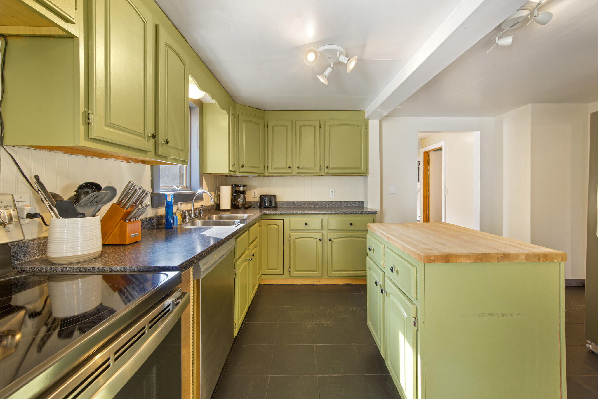 81 Old Route One, Hancock, ME, 04640