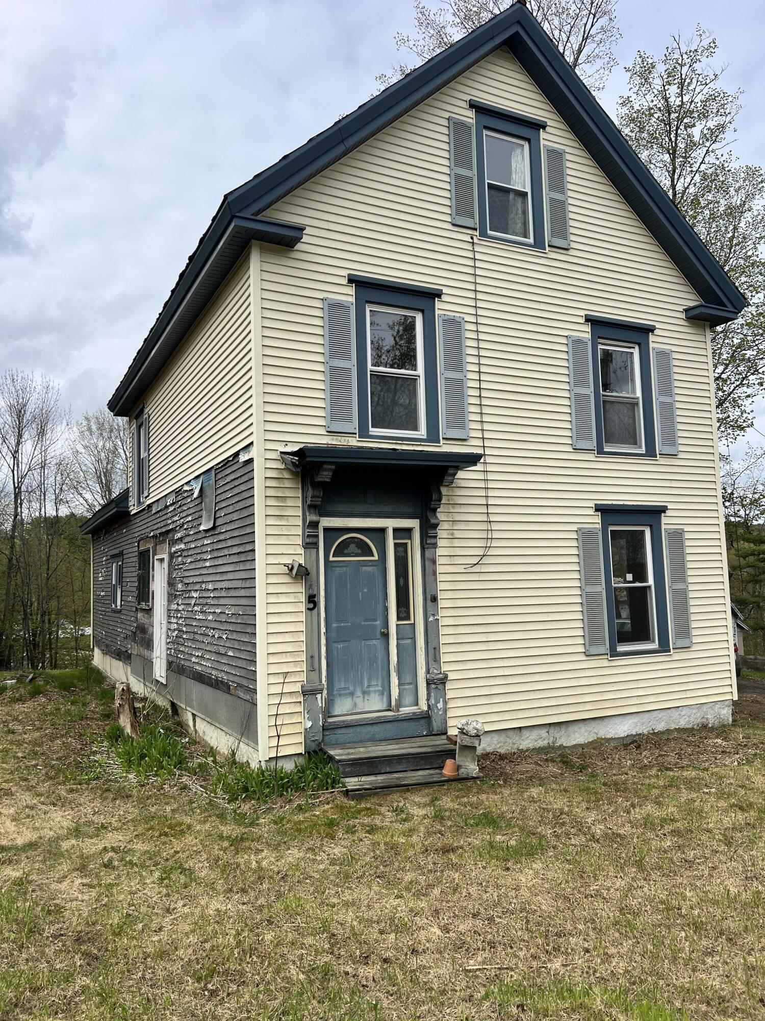 16 R.W. MacLeod Lane, Belfast, ME, 04915 16 R.W. MacLeod Lane, Belfast, ME, 04915